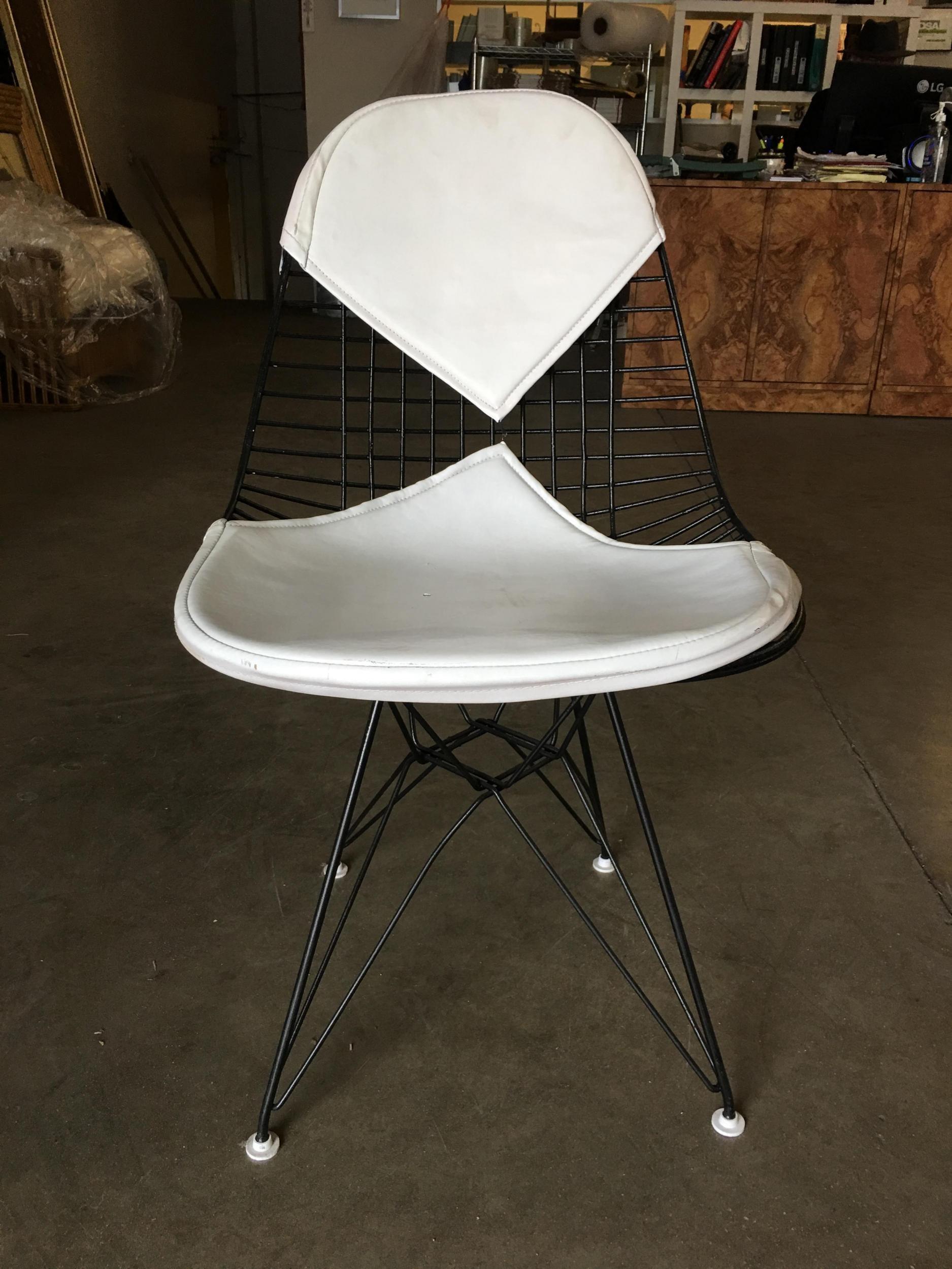Mid-20th Century Charles Eames Orange DKR Bikini Chair for Herman Miller, Set of Four For Sale