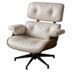 Charles Eames & Ray Eames / Mobilier International – Lounge Chair in white leath