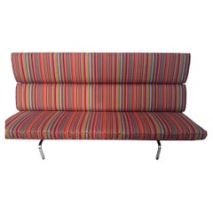Charles Eames Sofa Compact