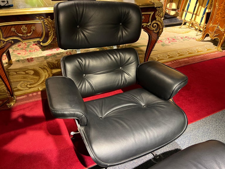 Charles Eames Style Lounge Chair with Ottoman Real Leather Black For Sale 2