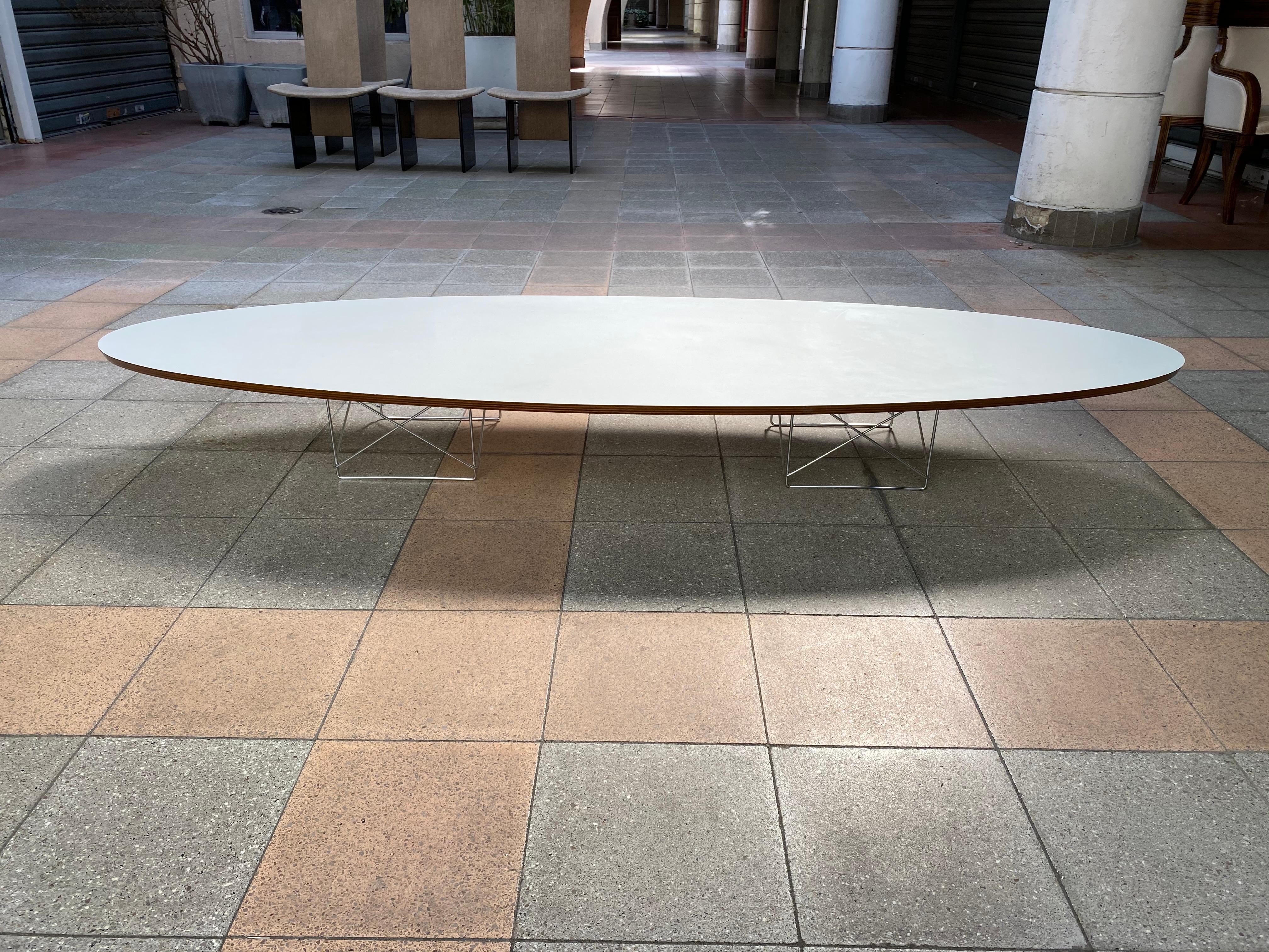 Charles Eames Table In Excellent Condition In Saint Ouen, FR
