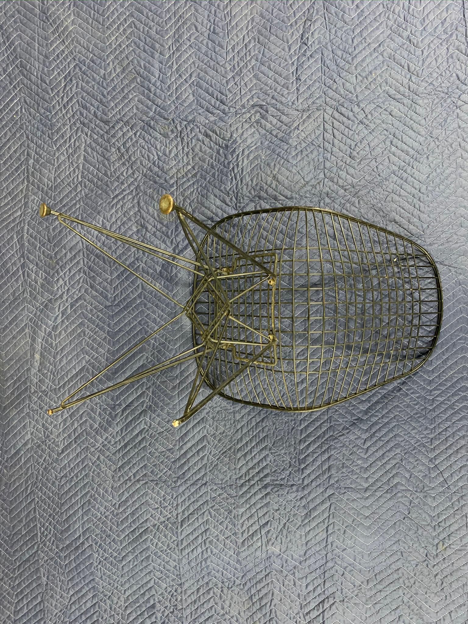 Charles Eames Wire Eiffel Chair DKR aus schwarz beschichtetem Metall 4