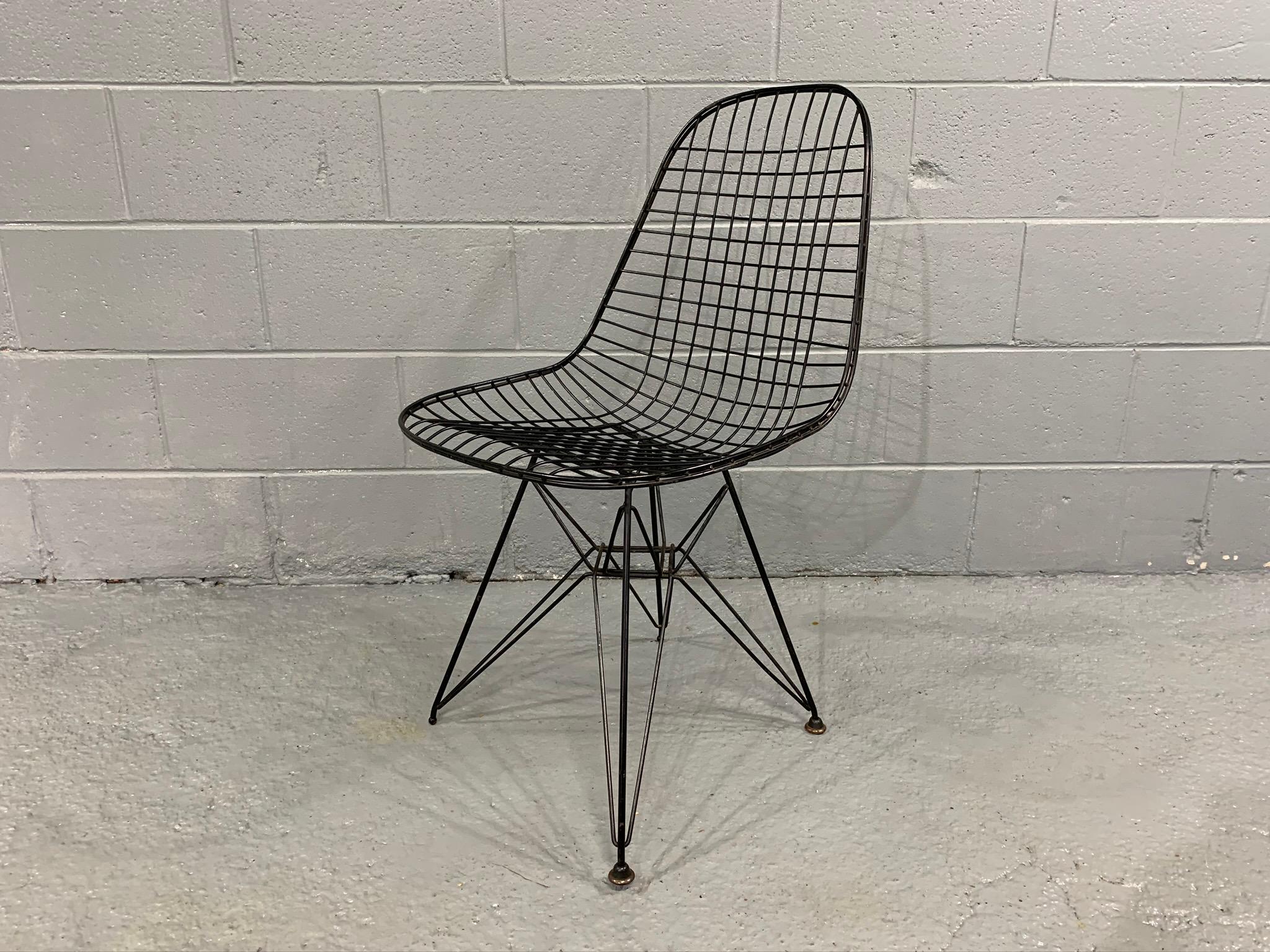 Charles Eames Wire Eiffel Chair DKR aus schwarz beschichtetem Metall (amerikanisch)