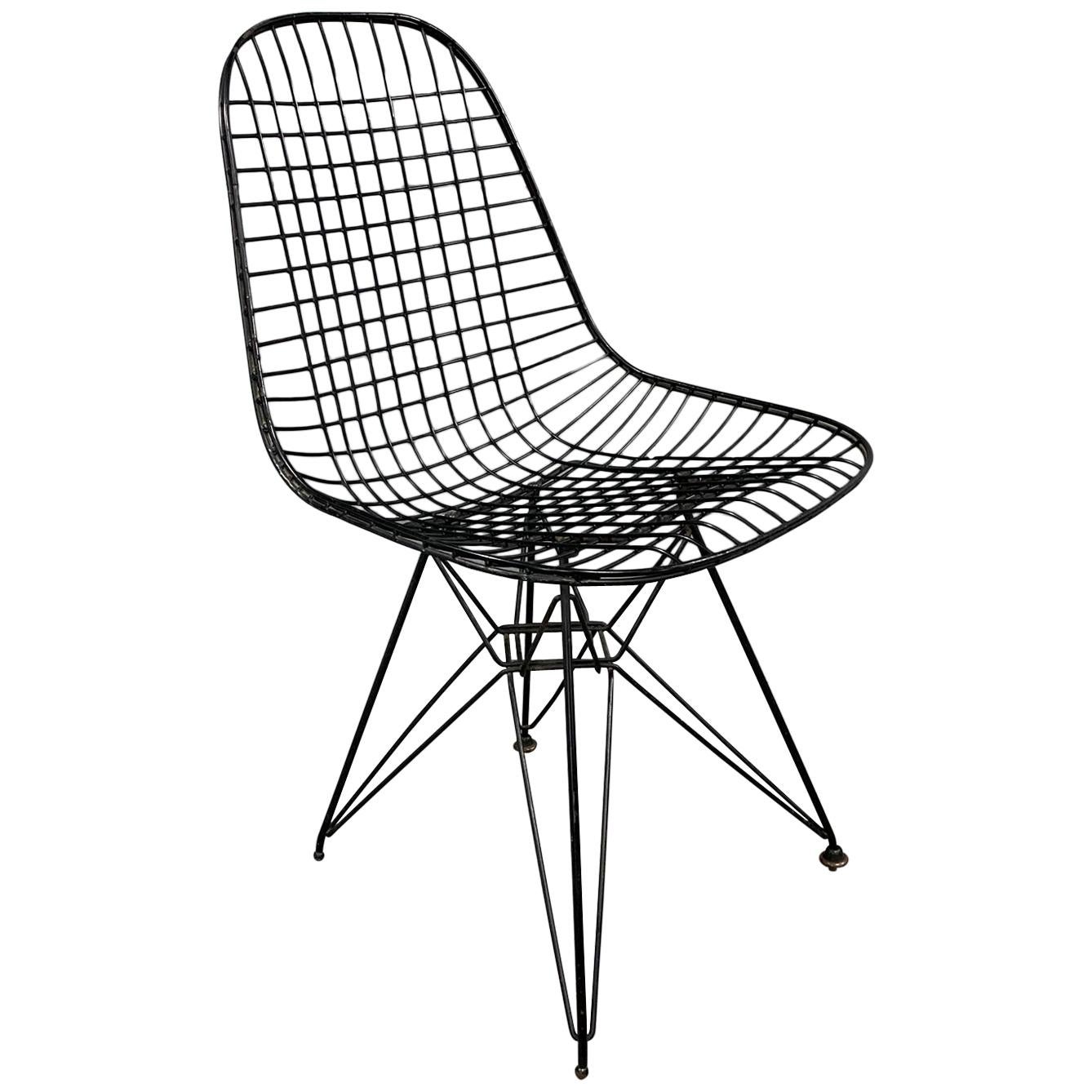 Charles Eames Wire Eiffel Chair DKR in Black Coated Metal