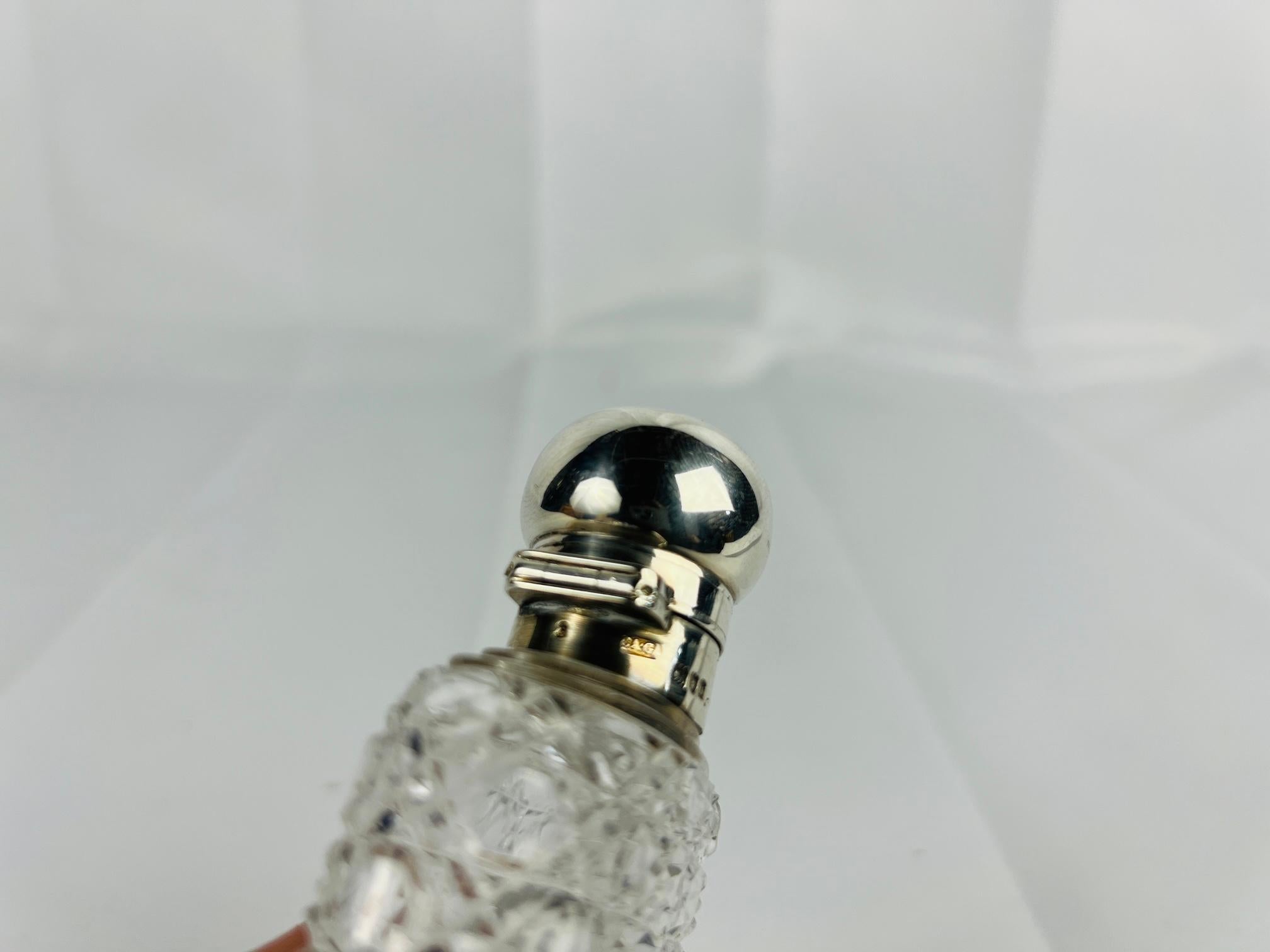 Petaca de plata de ley y cristal tallado Charles & George Asprey C. 1897 Británico en venta