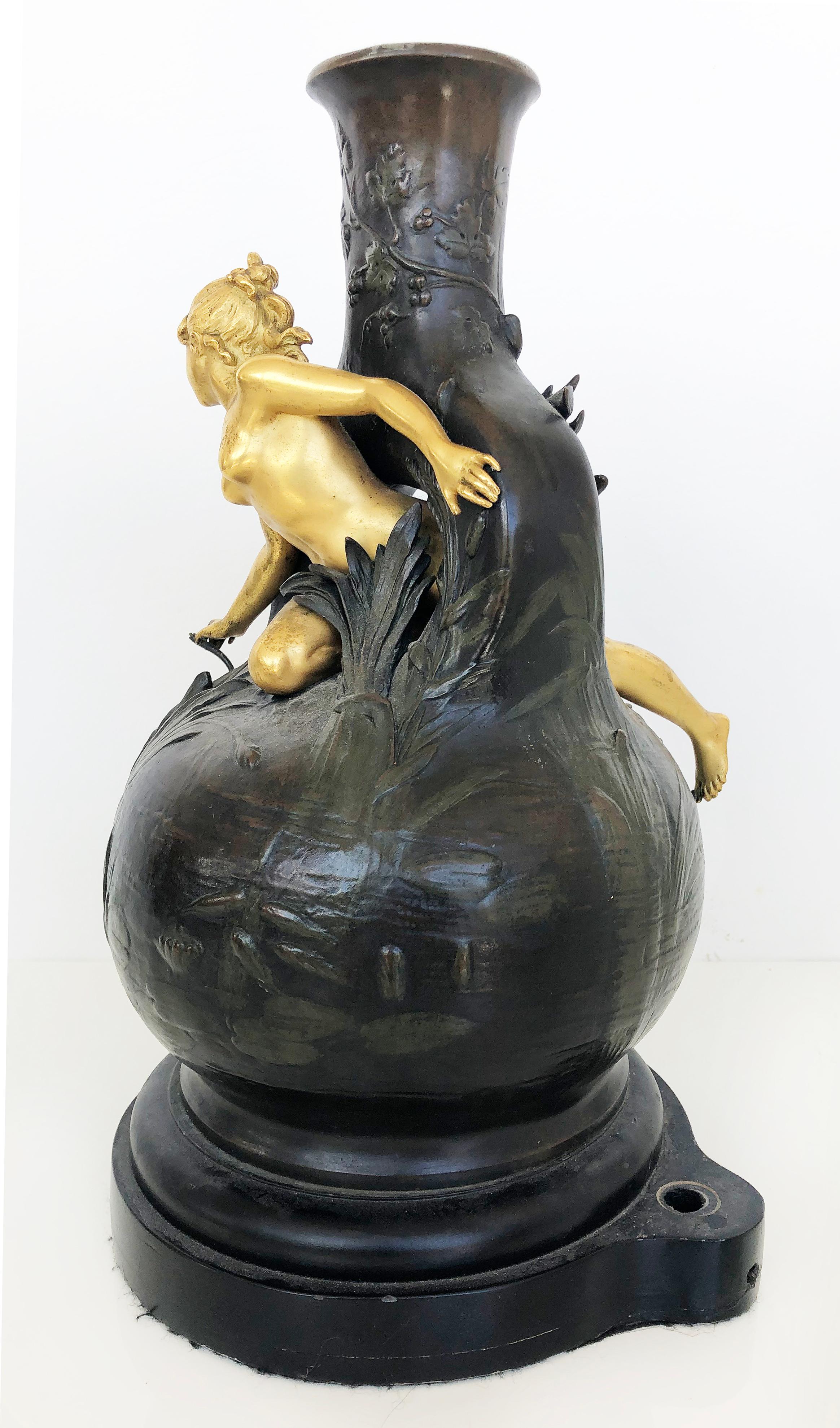 19th Century Charles Georges Ferville-Suan Art Nouveau Bronze Vase Sculpture