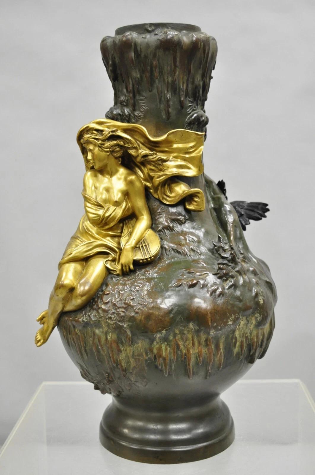 Charles Georges Ferville-Suan French Art Nouveau Gold Gilt Patinated Bronze Vase For Sale 10