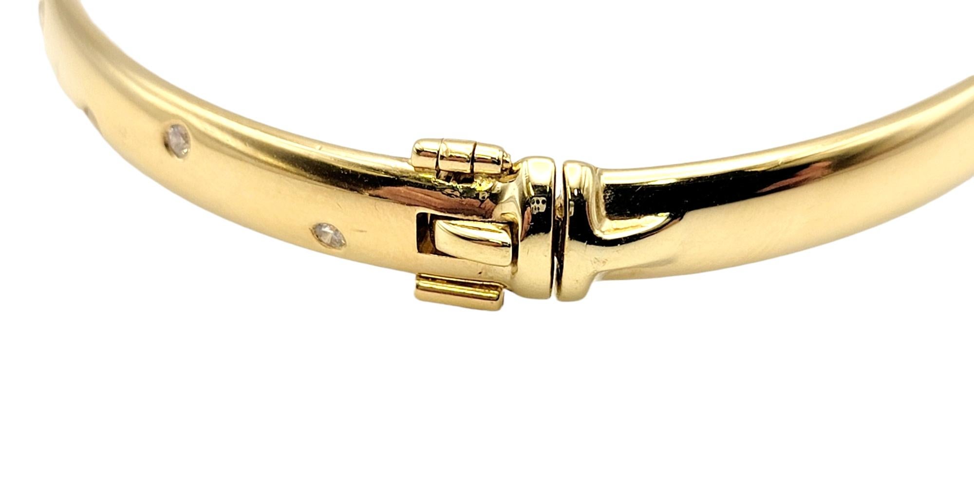 Charles Green & Sons Bracelet jonc ovale en or jaune 18 carats et diamants en vente 4