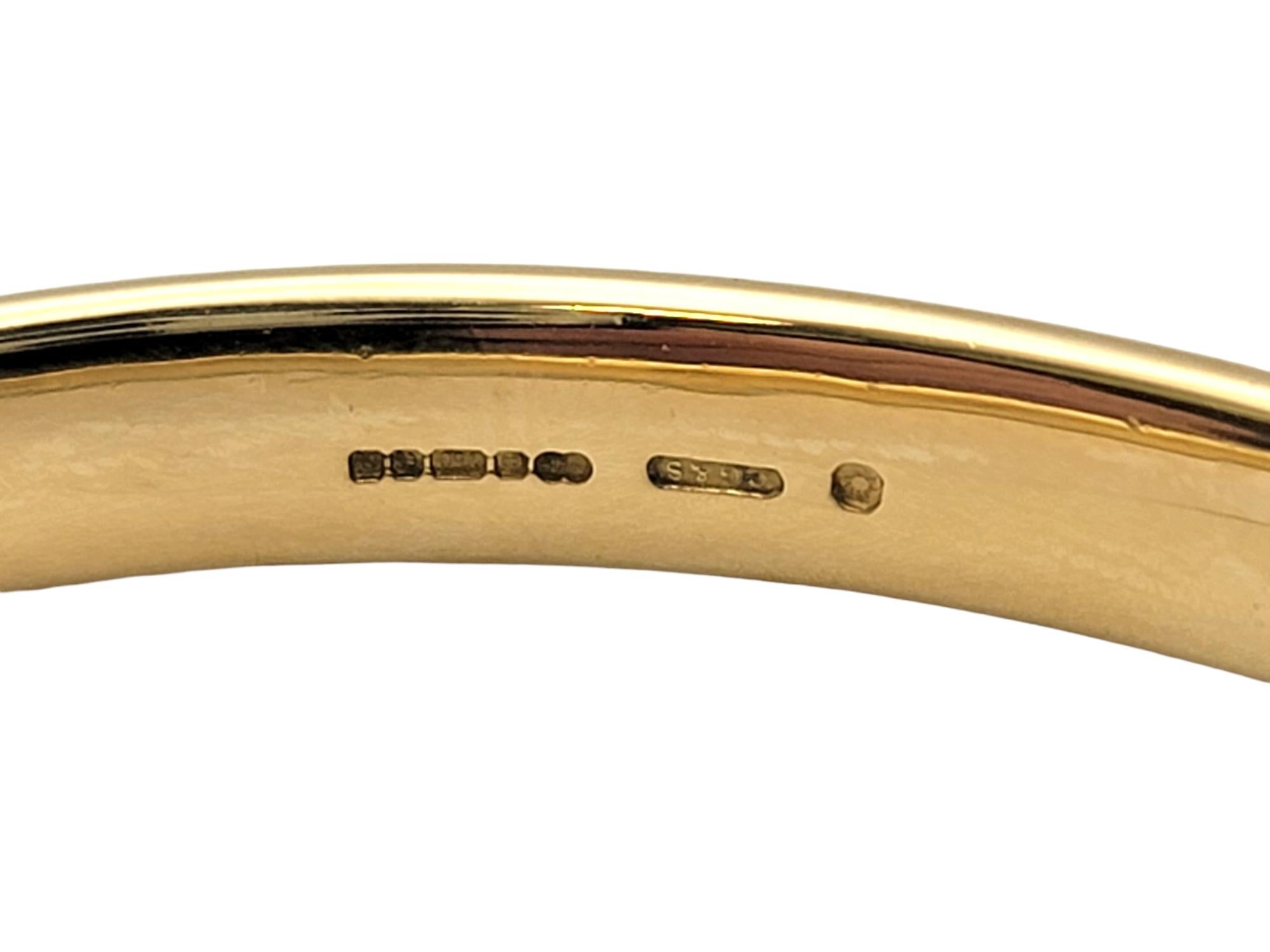 Charles Green & Sons Bracelet jonc ovale en or jaune 18 carats et diamants en vente 2