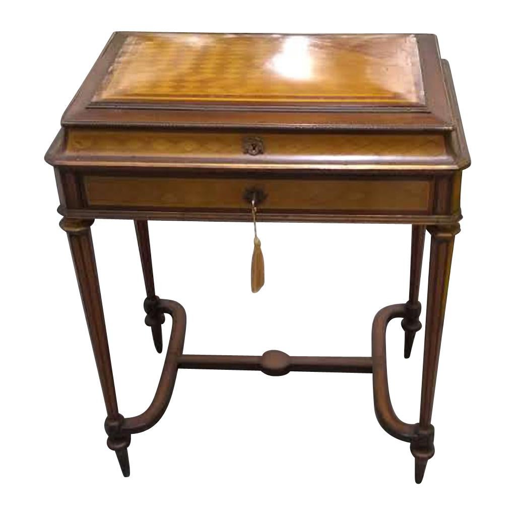 Table à pansements en bois de citronnier français du XIXe siècle de Charles-Guillaume Diehl en vente 10