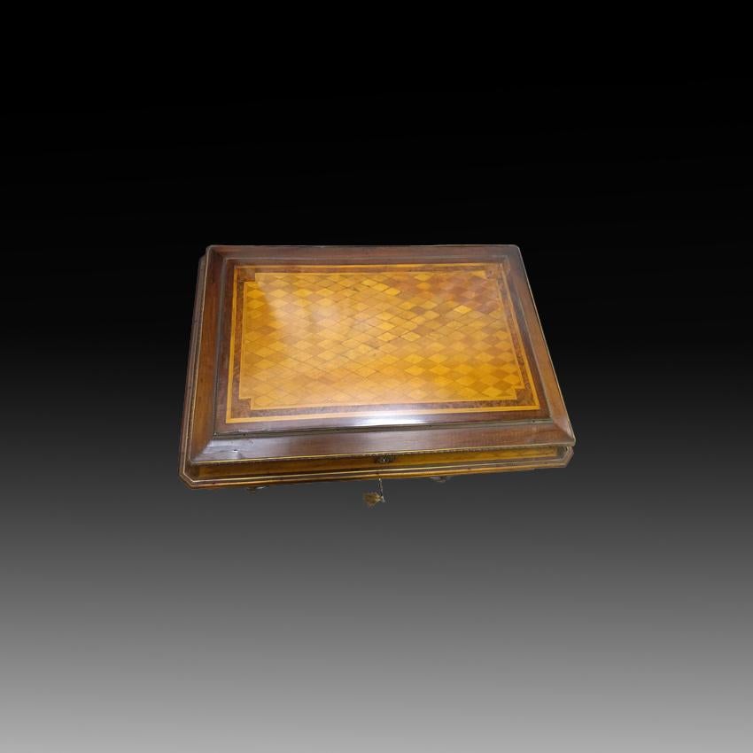 Table à pansements en bois de citronnier français du XIXe siècle de Charles-Guillaume Diehl en vente 14