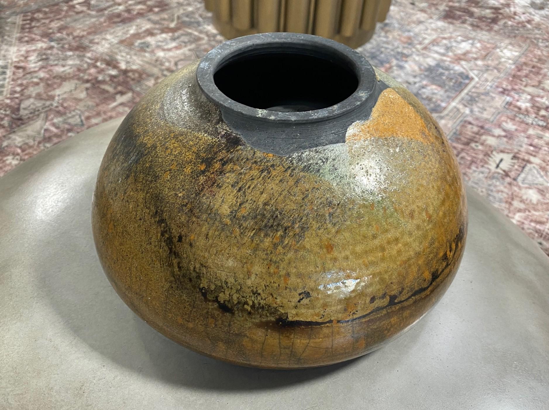 Ed K Higa Signed Hawaiian Artist Mid-Century Studio Pottery Sculpture Raku Bowl For Sale 1