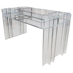 Scrivania in lucite della linea Blade di Charles Hollis Jones