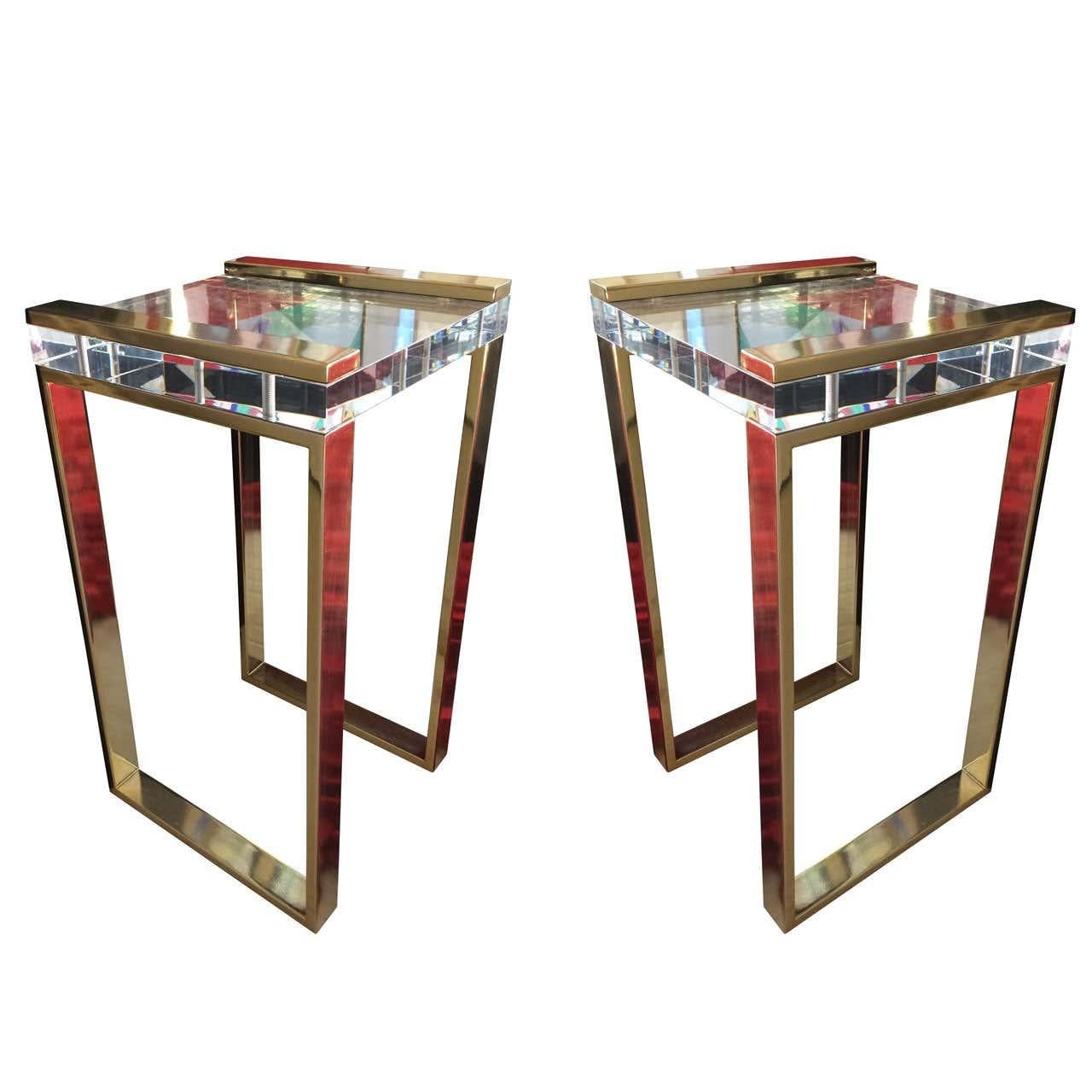 Mid-Century Modern Tables d'appoint « Box Line » de Charles Hollis Jones en Lucite et laiton bruni en vente