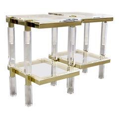 Tables en laiton et lucite Charles Hollis Jones