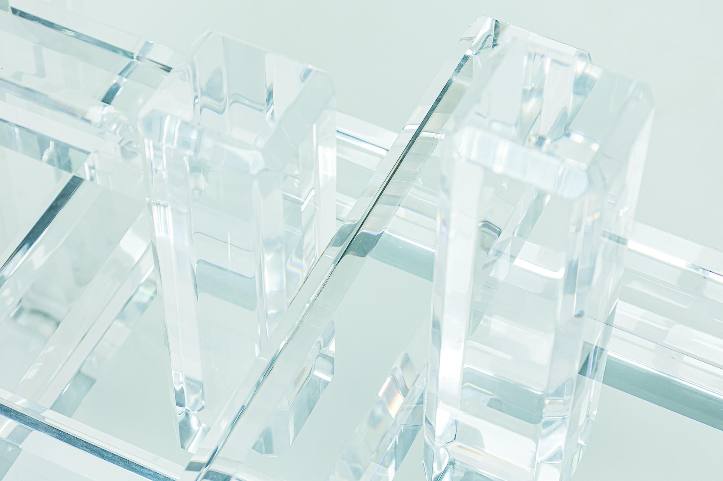 20ième siècle Charles Hollis Jones Contemporary AM Contemporary Clear Lucite Dining Table Base en vente