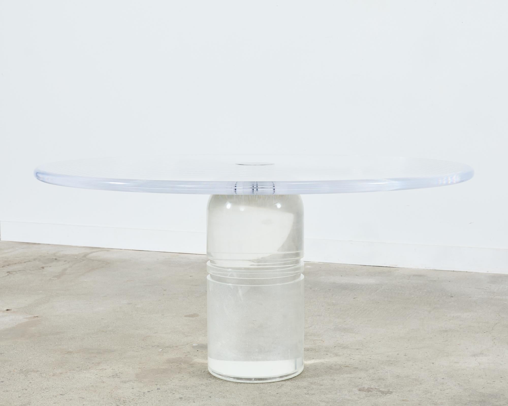 Mid-Century Modern Charles Hollis Jones Table de salle à manger Le Dome Lucite en vente