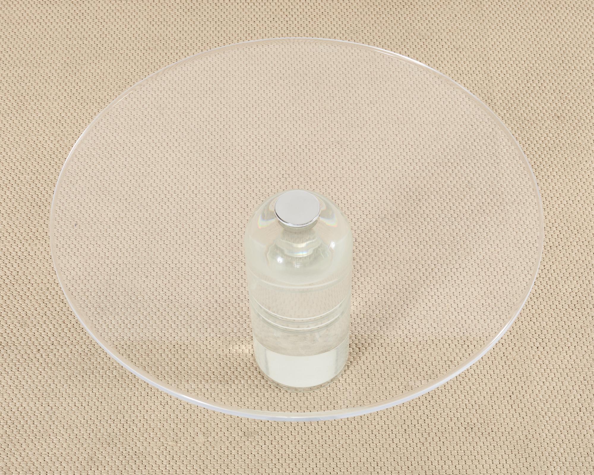 20ième siècle Charles Hollis Jones Table de salle à manger Le Dome Lucite en vente