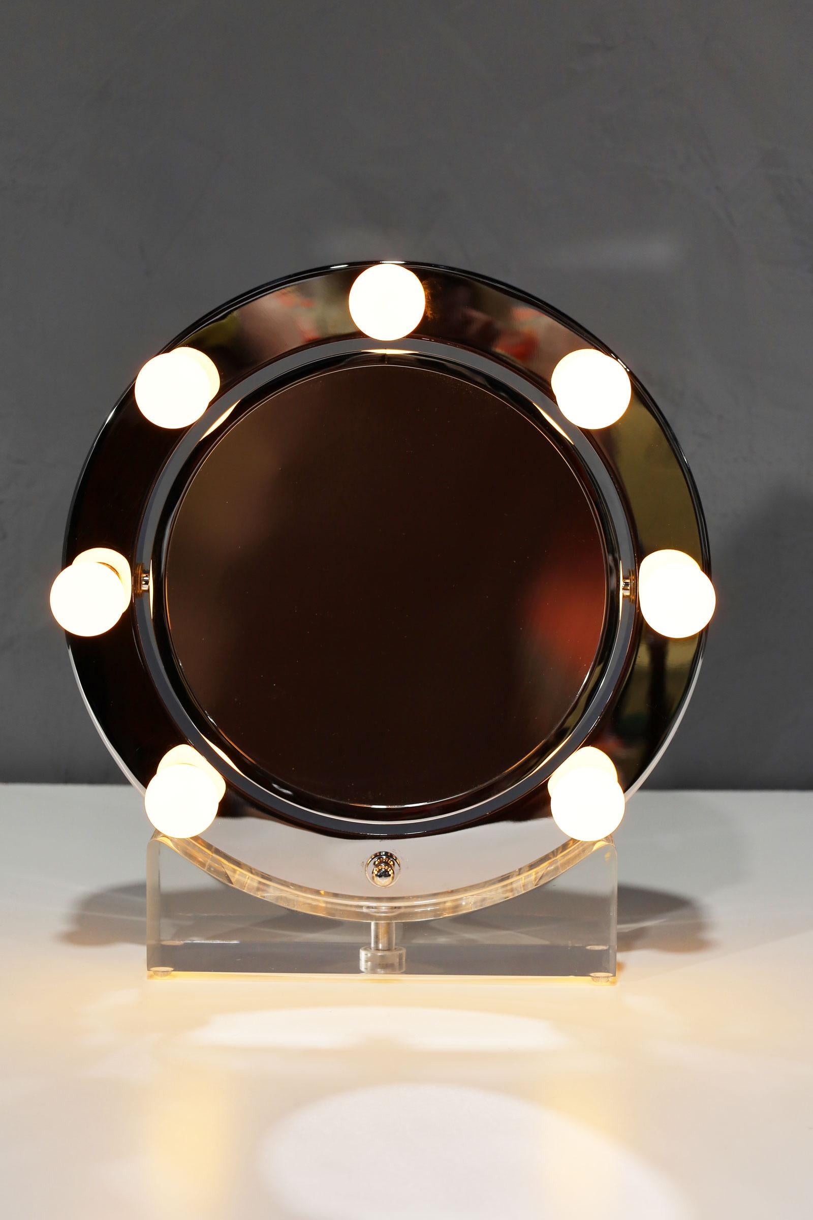 Miroir à maquillage Charles Hollis Jones en Lucite et Chrome avec Caractéristique Magnifying en vente 1
