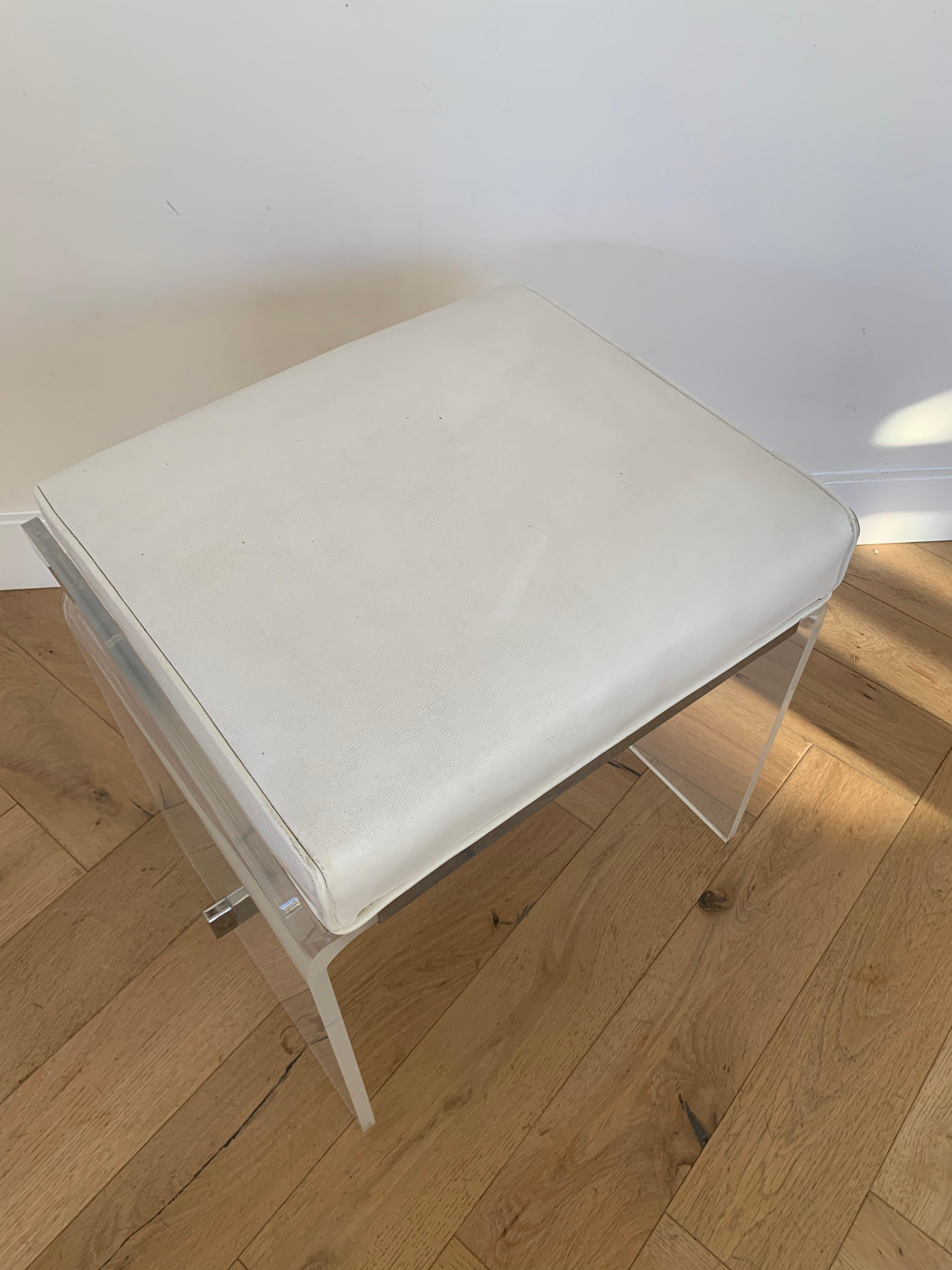 Charles Hollis Jones Lucite and Chrome Waterfall Stool In Good Condition In View Park, CA