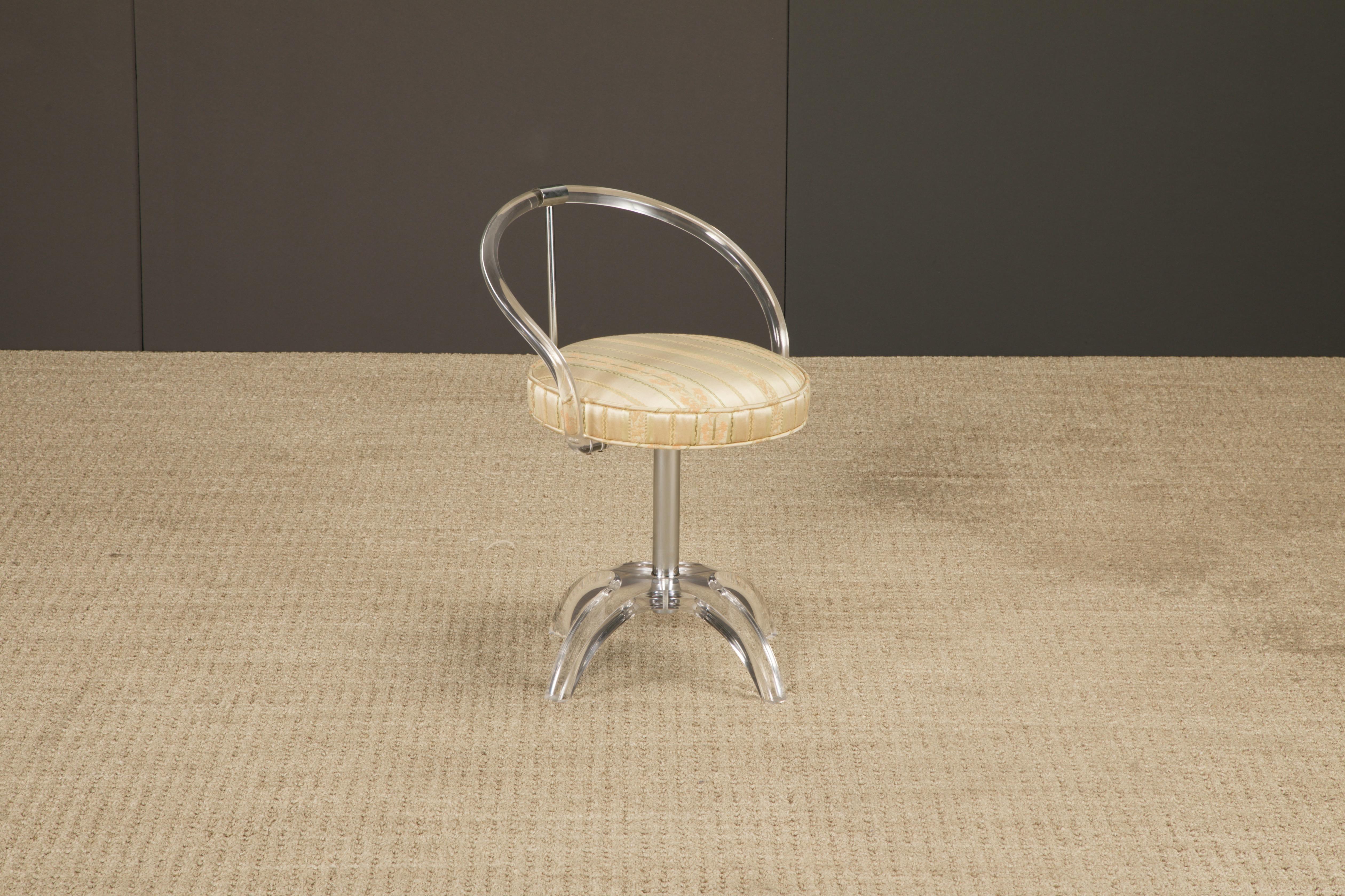 Charles Hollis Jones Taburete giratorio de tocador de lucita y acero cromado, c. 1970 en venta 1