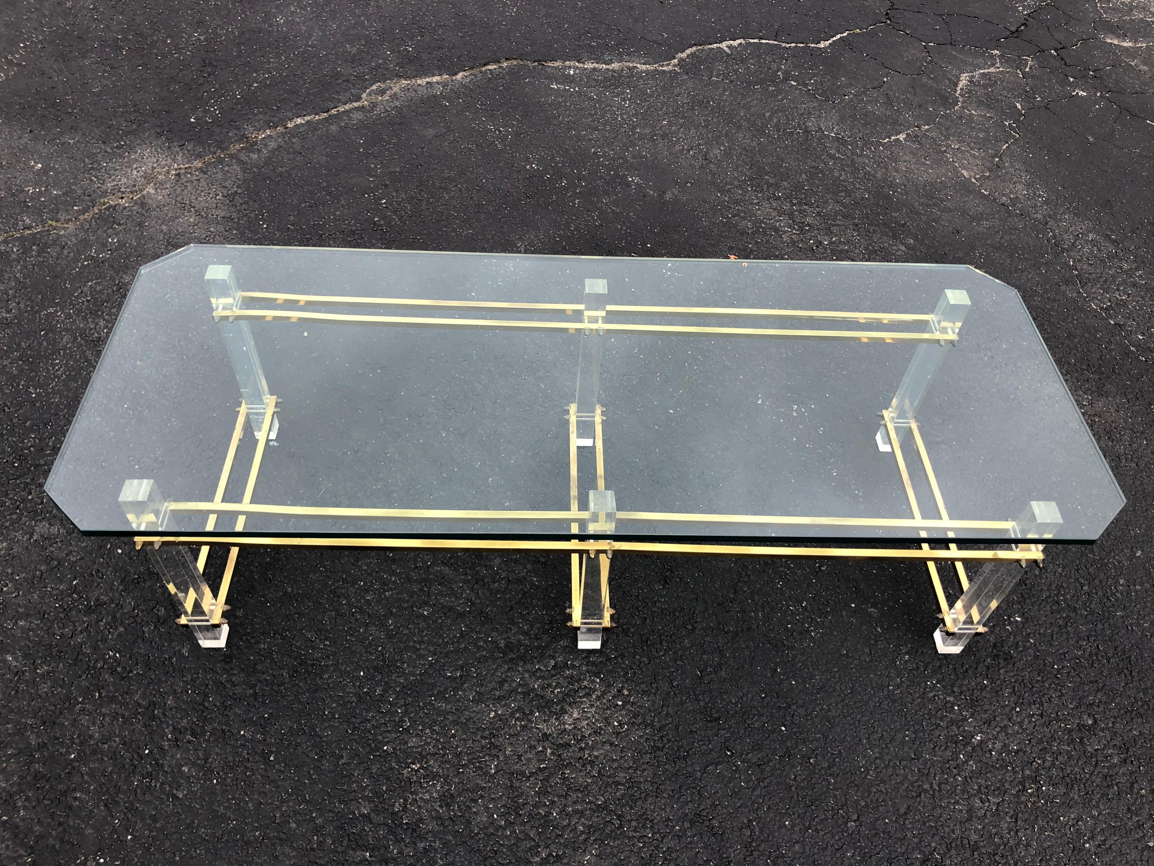 Charles Hollis Jones Lucite, Brass and Glass Coffee Table In Good Condition For Sale In Redding, CT