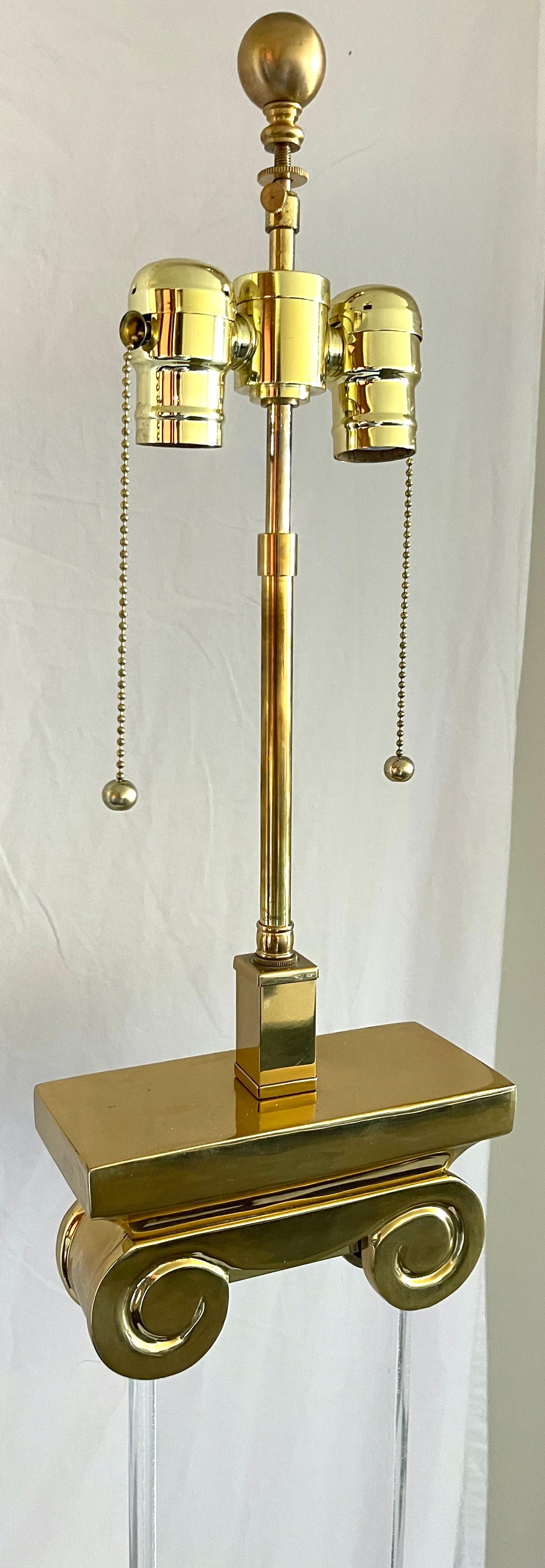 Charles Hollis Jones Lucite & Brass Column Floor Lamp In Good Condition For Sale In Stamford, CT