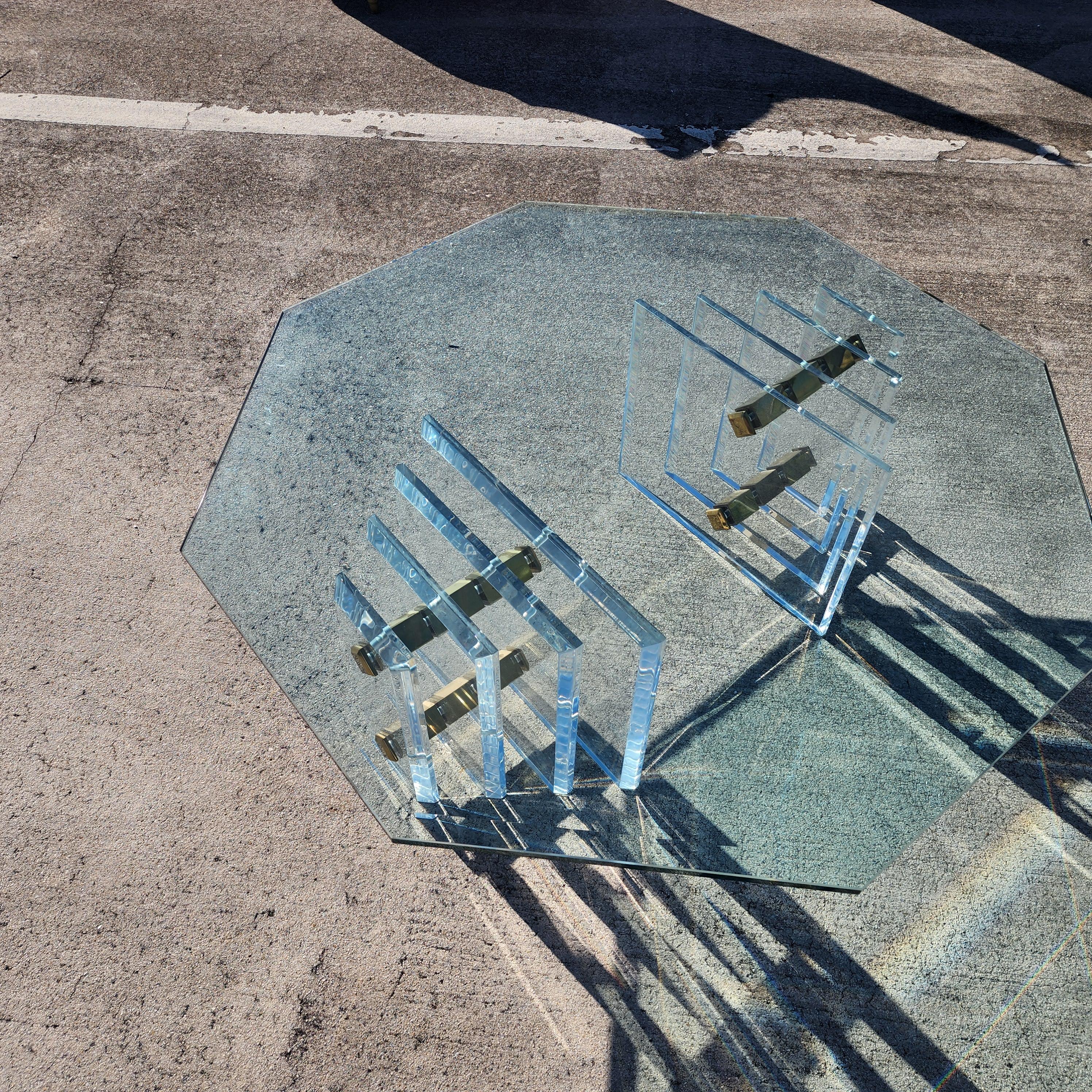 Table basse en lucite Charles Hollis Jones en vente 7