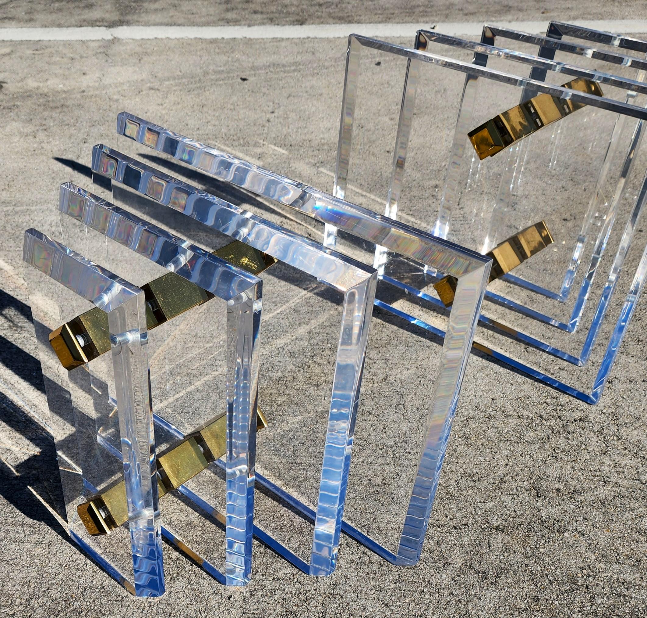 Hollywood Regency Table basse en lucite Charles Hollis Jones en vente