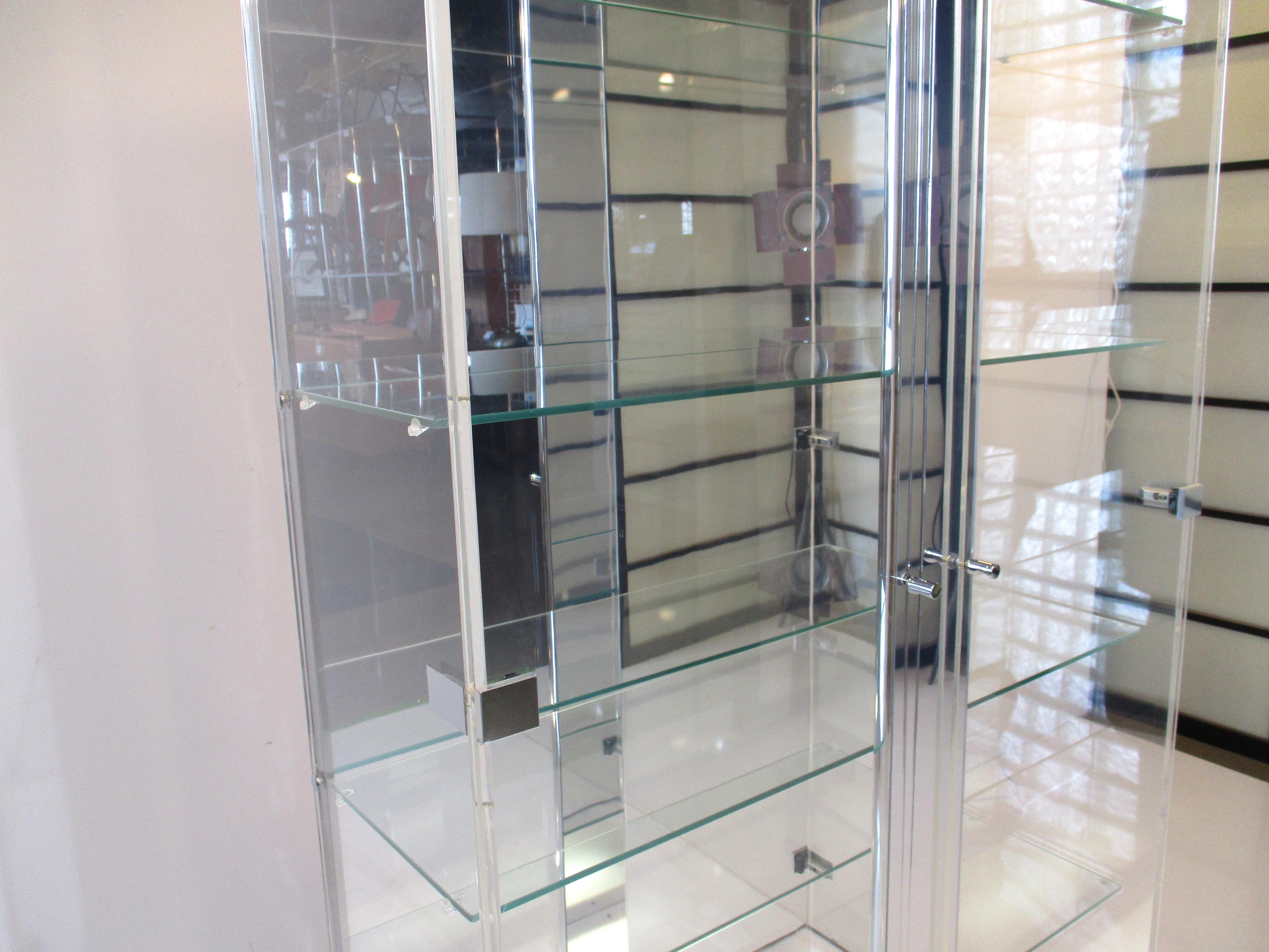 Charles Hollis Jones Lucite / Glass Display Cabinet   In Good Condition For Sale In Cincinnati, OH