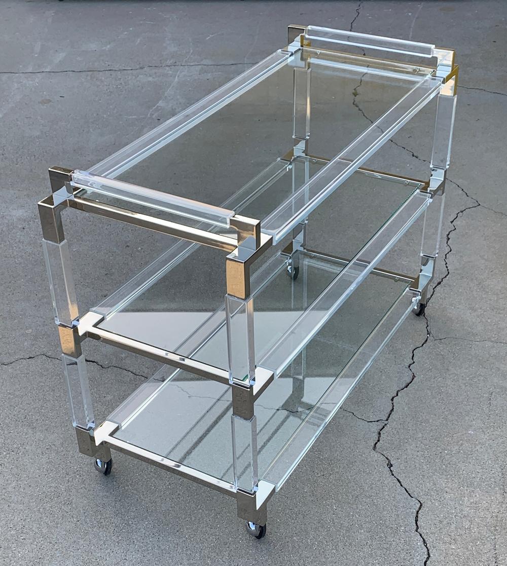 Mid-Century Modern Chariot de bar Charles Hollis Jones en lucite et nickel de la collection « Metric » en vente