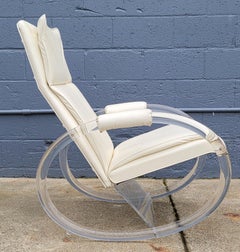 Charles Hollis Jones Schaukelstuhl aus Lucite