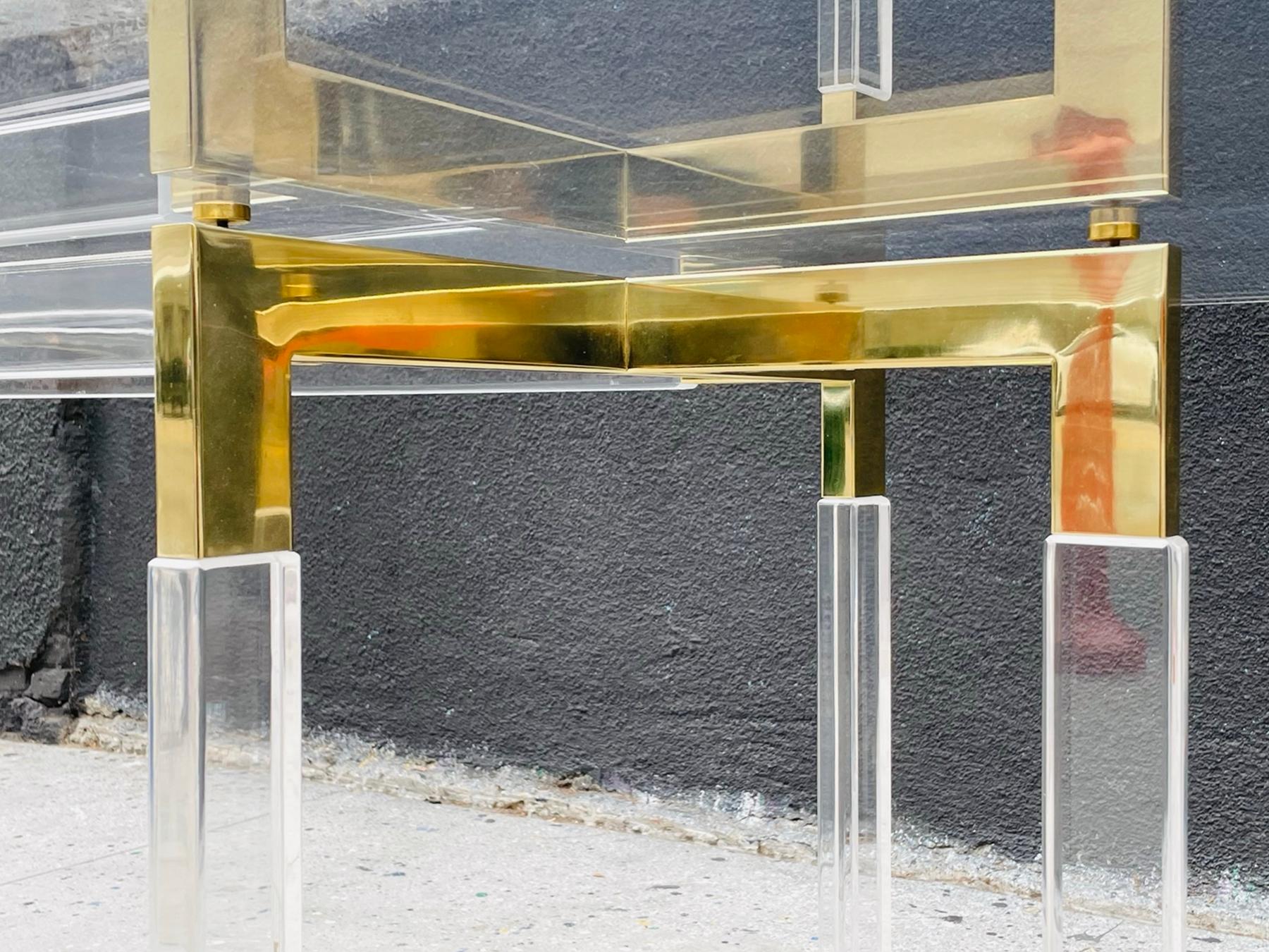 Charles Hollis Jones Esstisch aus Lucite und Messing aus der Kollektion „Metric“ im Angebot 6