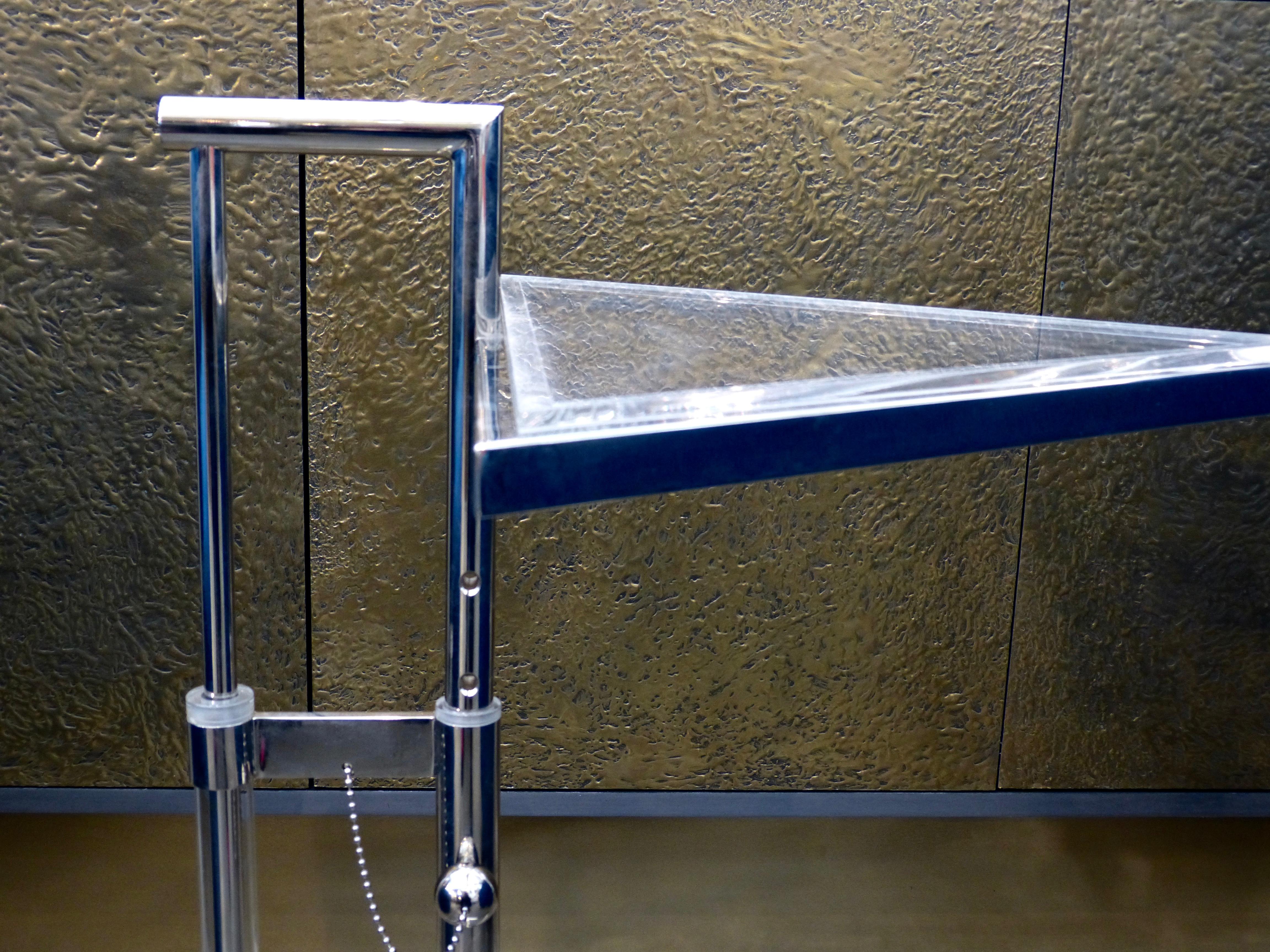 American Charles Hollis Jones Metric Line Triangle Table