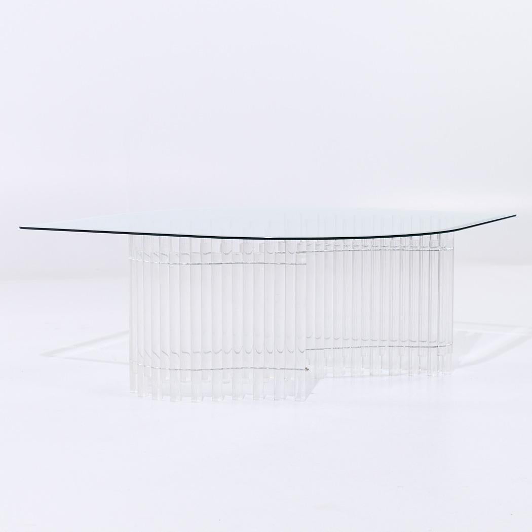Charles Hollis Jones Table basse en Lucite Tambour du milieu du siècle Bon état - En vente à Countryside, IL
