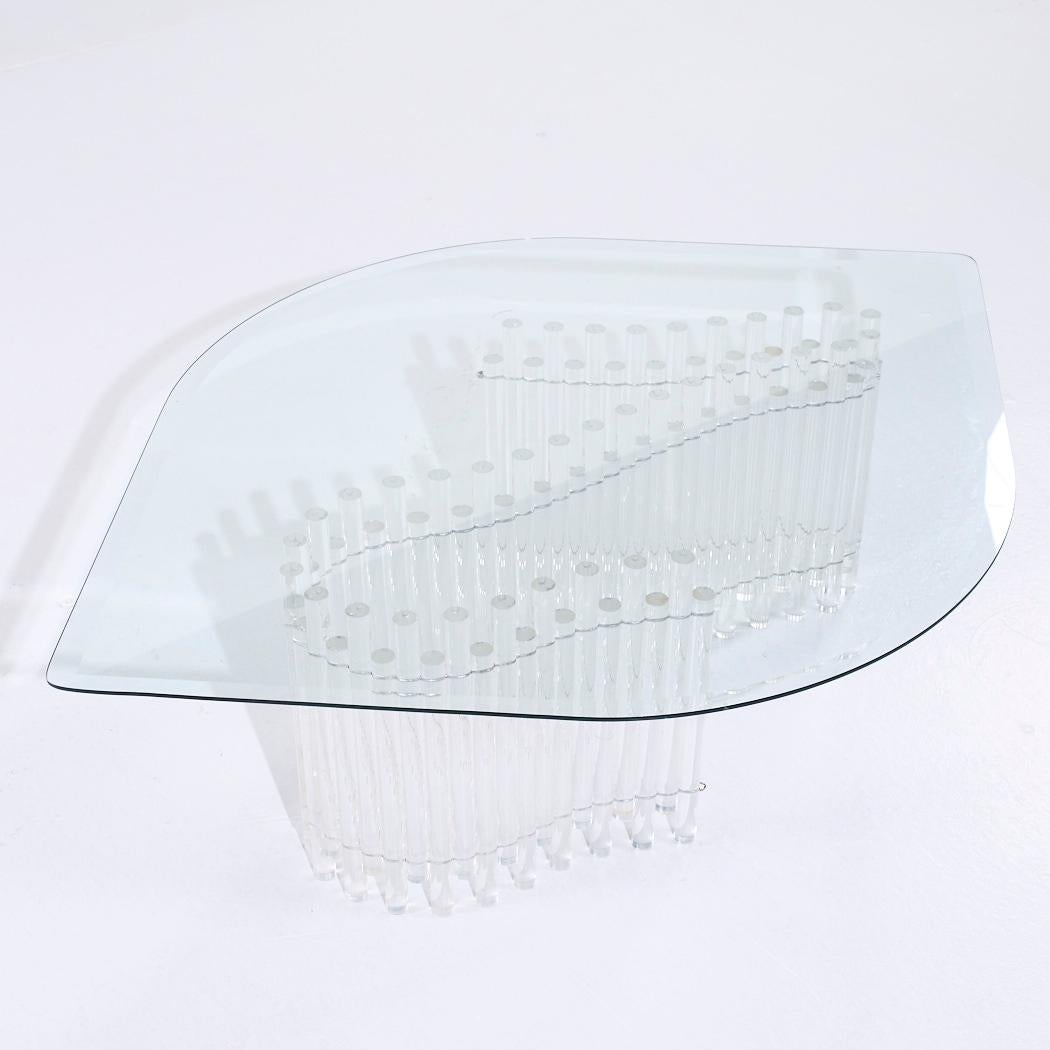 Charles Hollis Jones Table basse en Lucite Tambour du milieu du siècle en vente 2