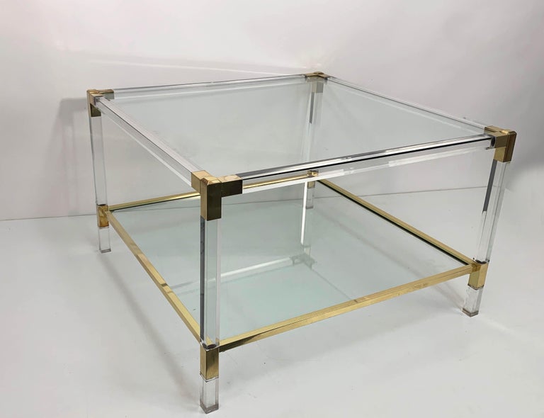 Charles Hollis Jones Plexiglass and Brass Italian Square Cocktail Table, 1970s In Good Condition For Sale In Roma, IT
