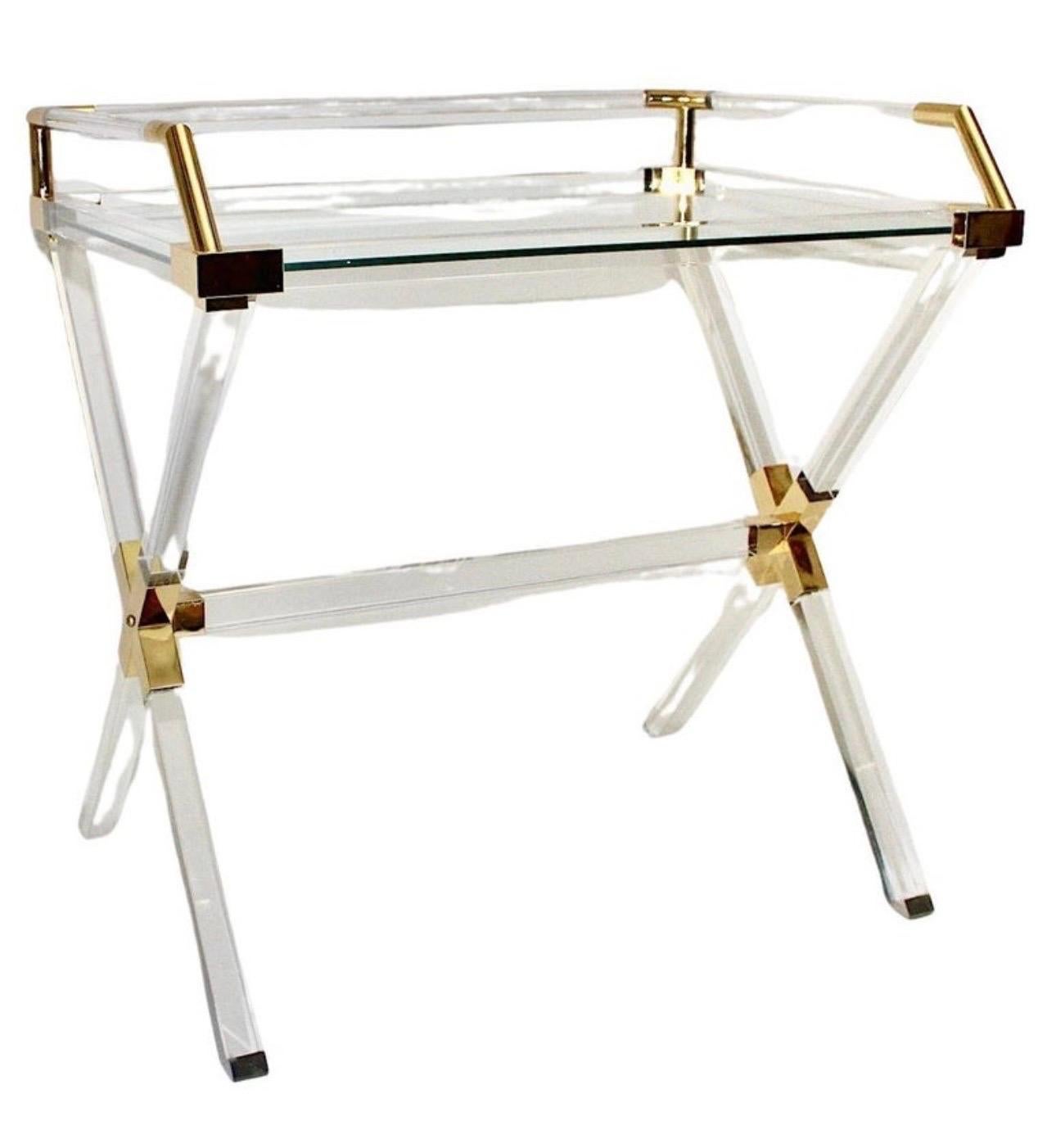 Charles Hollis Jones plexiglass (Lucite) table , 1970s In Good Condition In La xara, VC