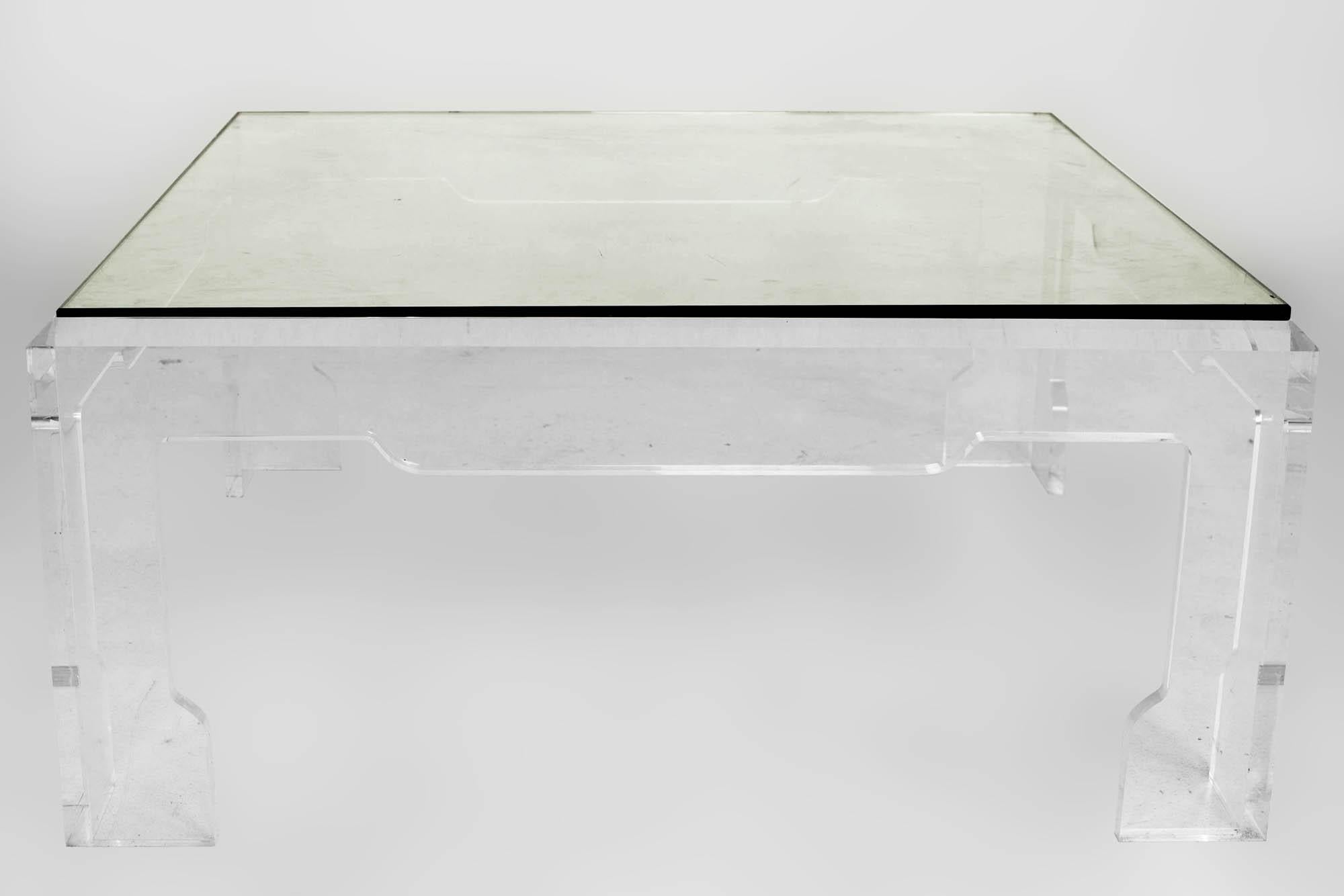 Charles Hollis Jones style mid century square lucite coffee table

Table measures: 34.5 wide x 34.5 deep x 16 inches high

?All pieces of furniture can be had in what we call restored vintage condition. That means the piece is restored upon