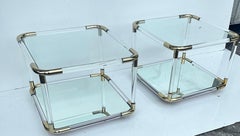 Charles Hollis Jones  Stile Coppia di tavolini in lucite e ottone