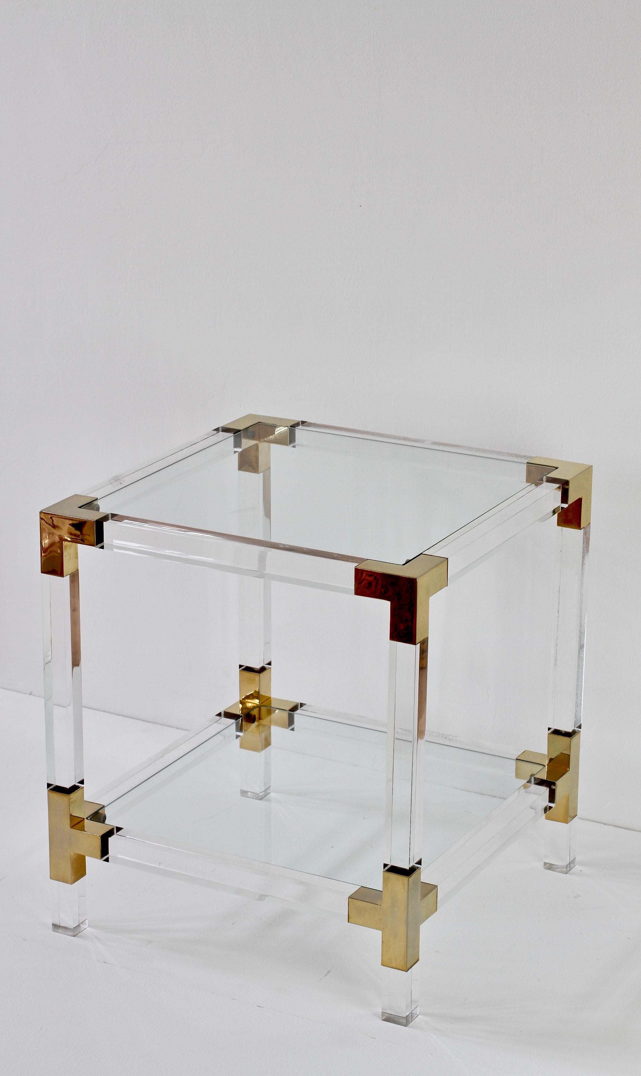 Charles Hollis Jones Style Vintage Acrylic/Lucite Brass Side Table, circa 1980s In Fair Condition In Landau an der Isar, Bayern