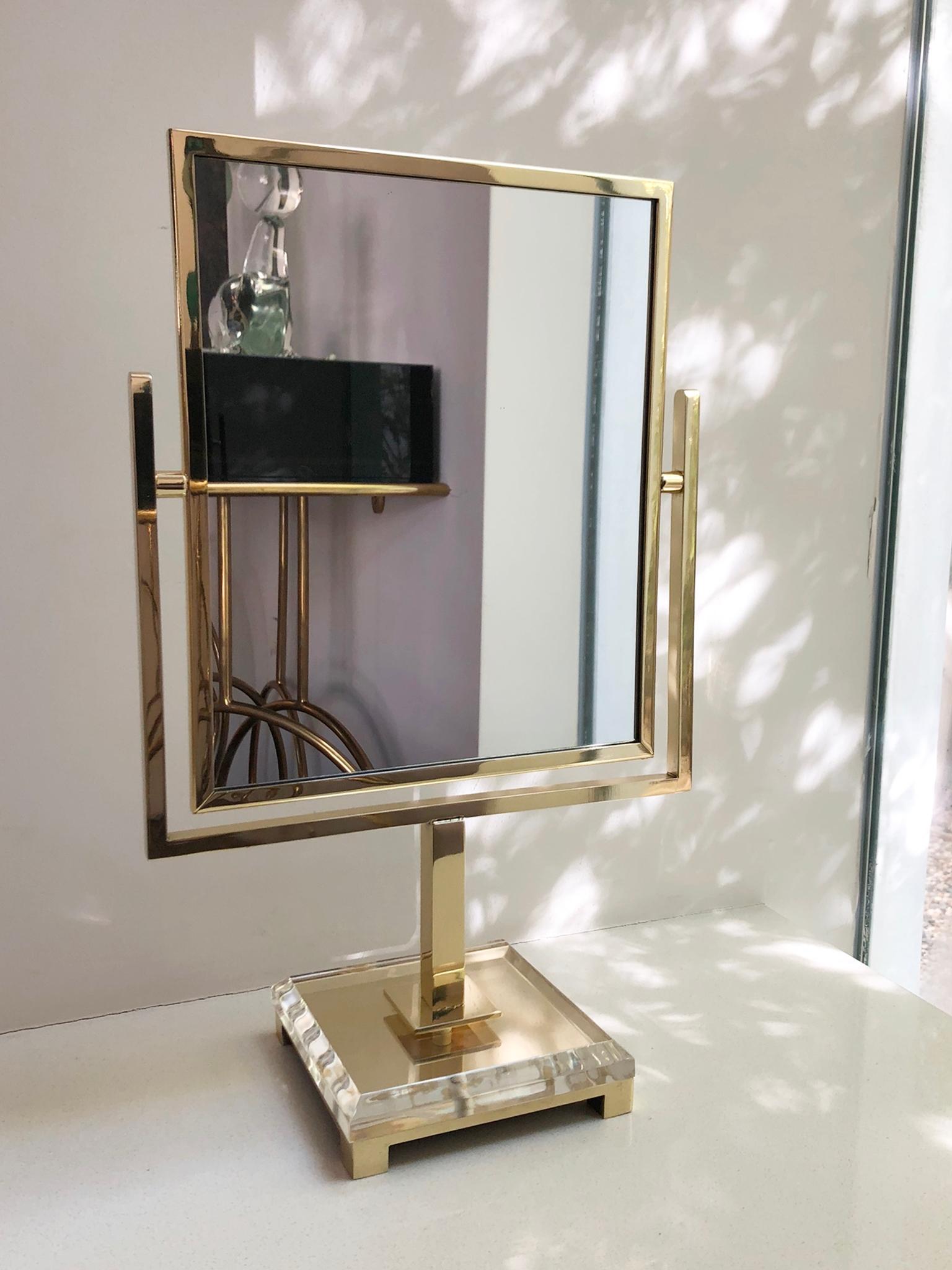 Charles Hollis Jones Vanity Mirror in Polished Brass and Lucite In Good Condition For Sale In Los Angeles, CA