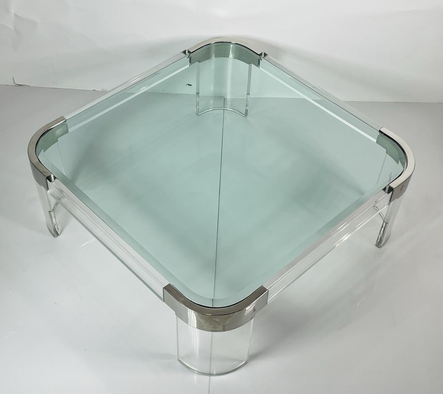 Table basse cascade Charles Hollis Jones en lucite, verre et nickel poli en vente 6