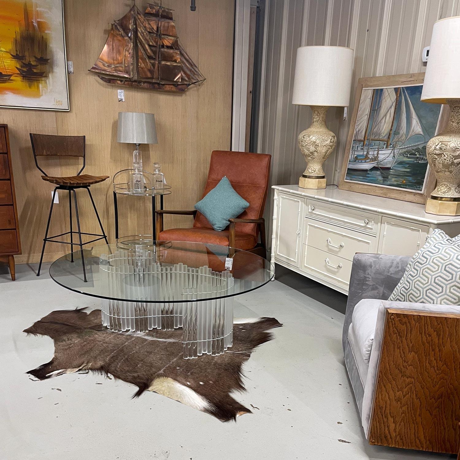 Charles Hollis Style Tubular Tambour Lucite Acrylic Coffee Table In Excellent Condition In Chattanooga, TN