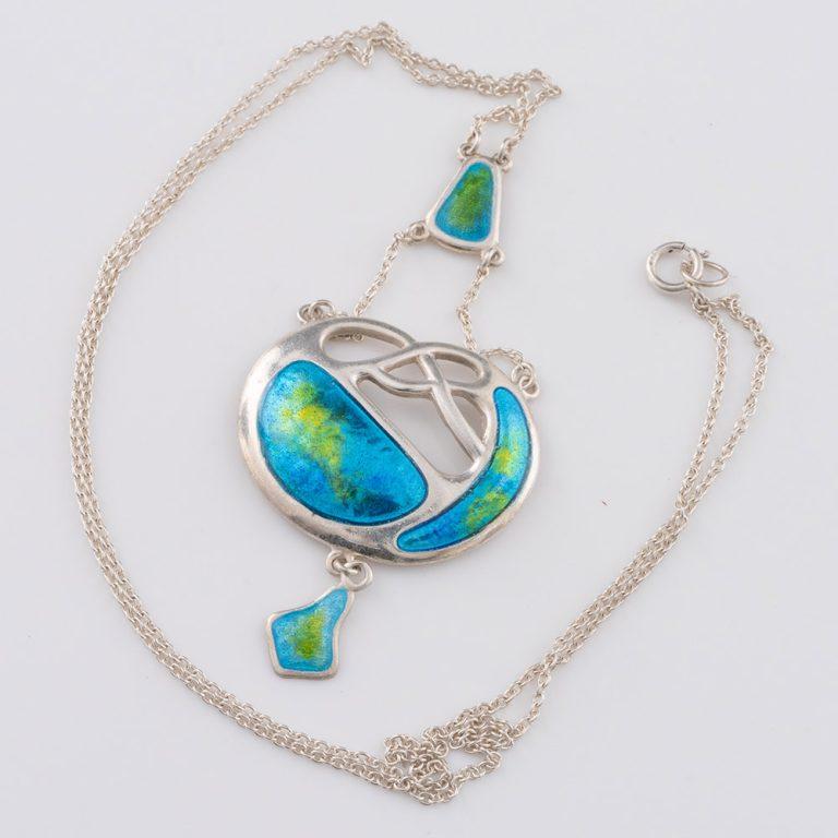Charles Horner Collar colgante de plata y esmalte 1909 principios del siglo XX en venta