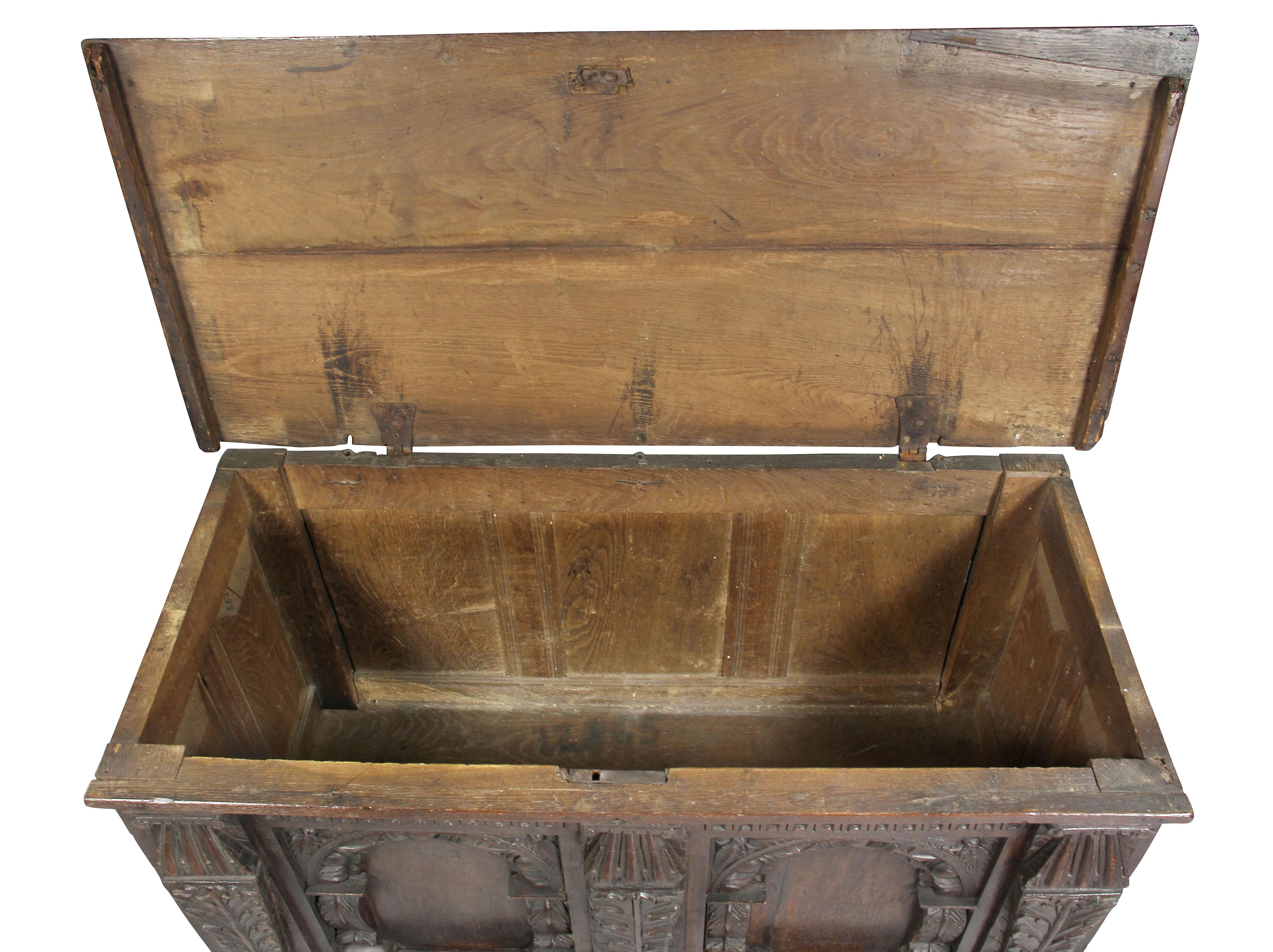 Charles I Carved Oak Coffer In Good Condition In Essex, MA