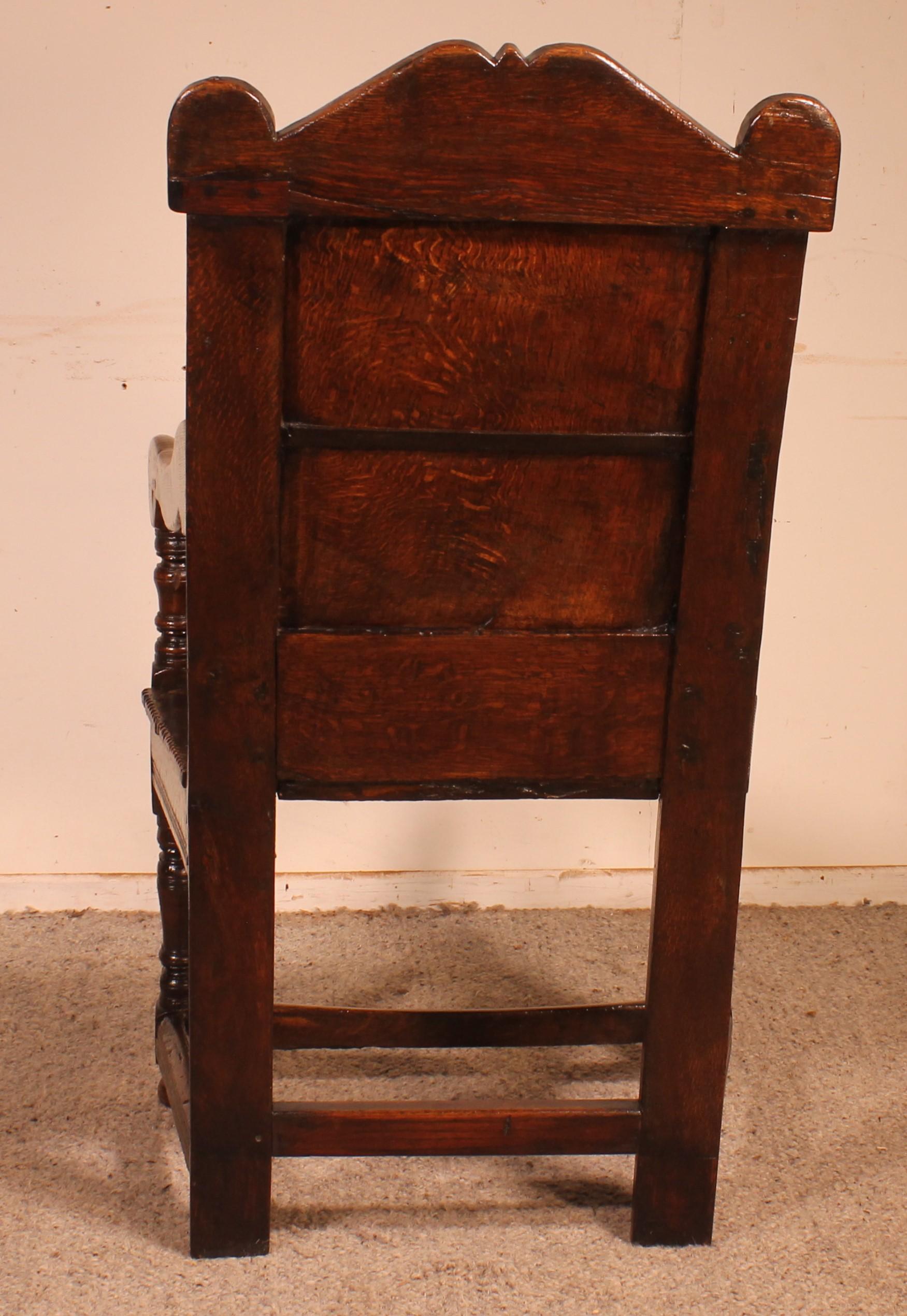 Charles I Joined Oak Armchair - Early 17th Century For Sale 7