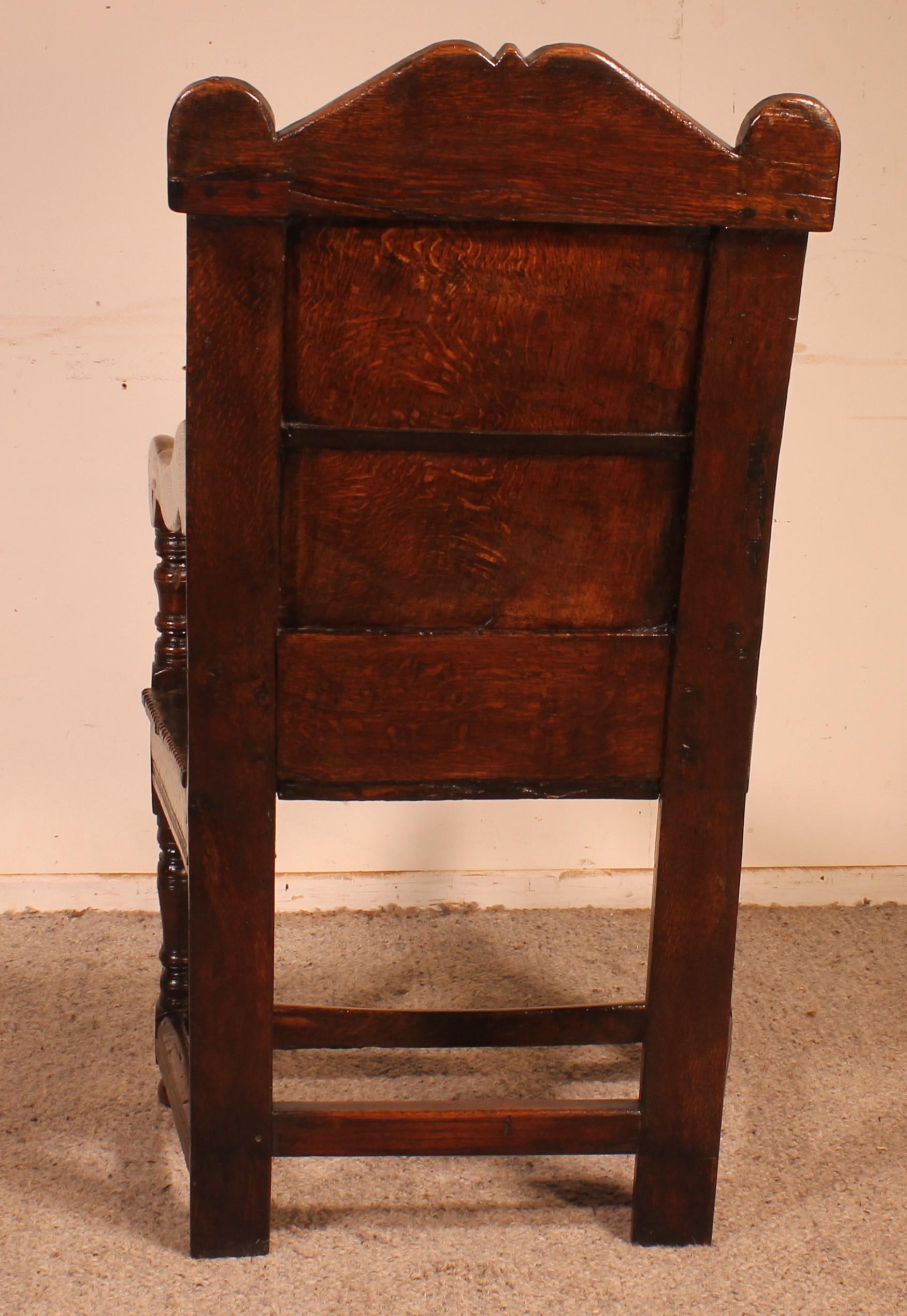 Sillón de roble unido Carlos I - Principios del siglo XVII en venta 6