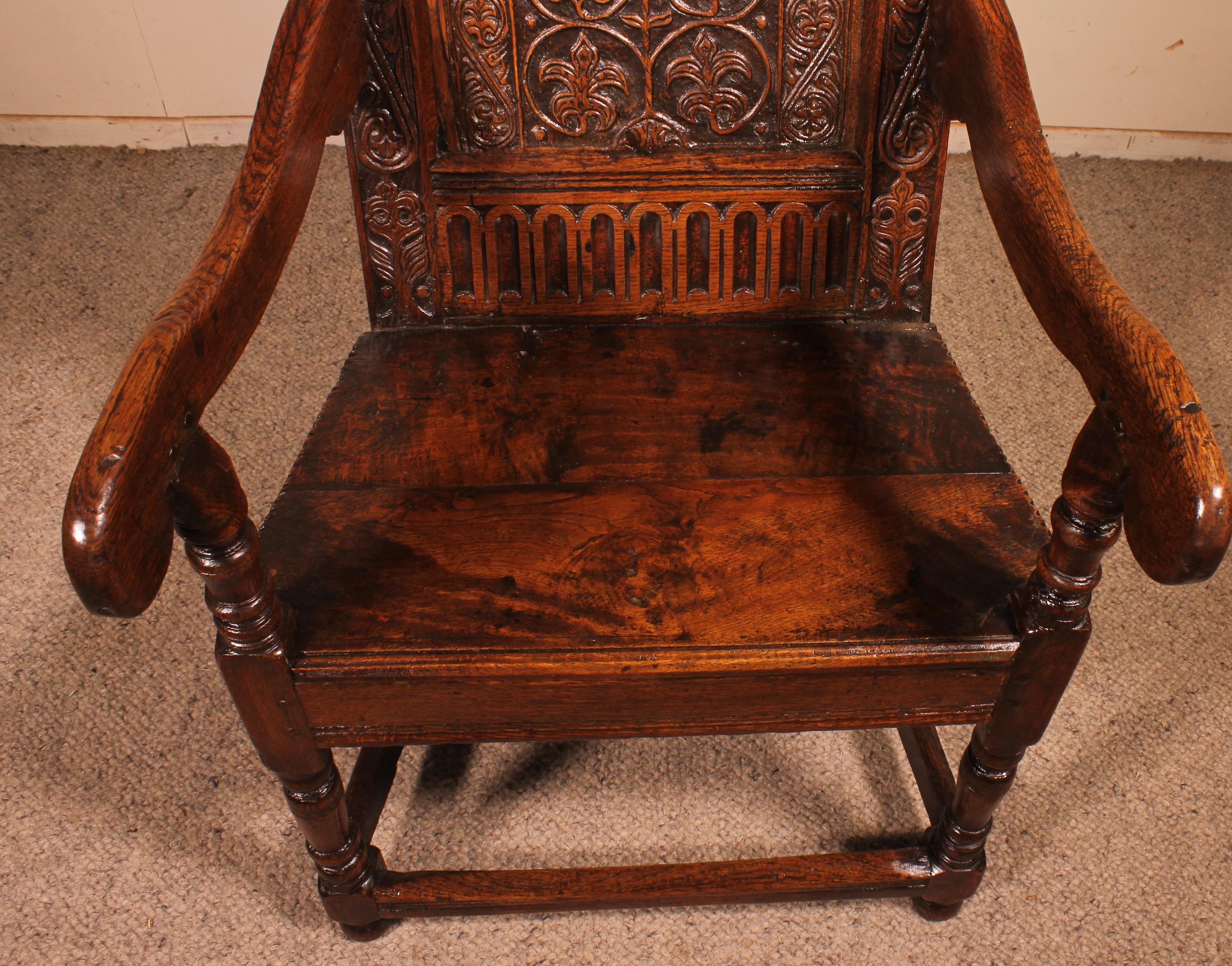 Charles I Joined Oak Armchair - Early 17th Century For Sale 2