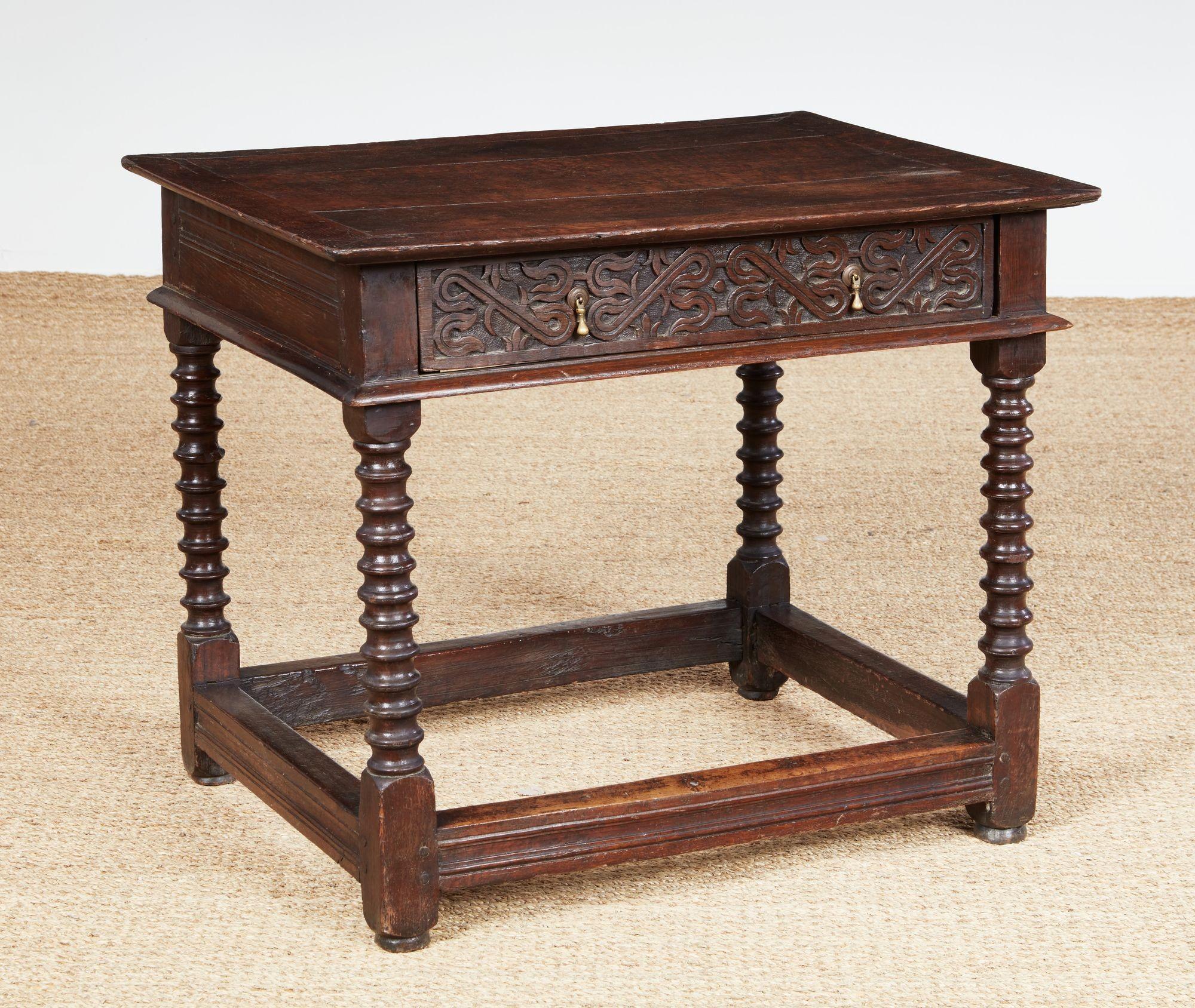 Table d'appoint en Oak d'époque Charles I+I Bon état - En vente à Greenwich, CT